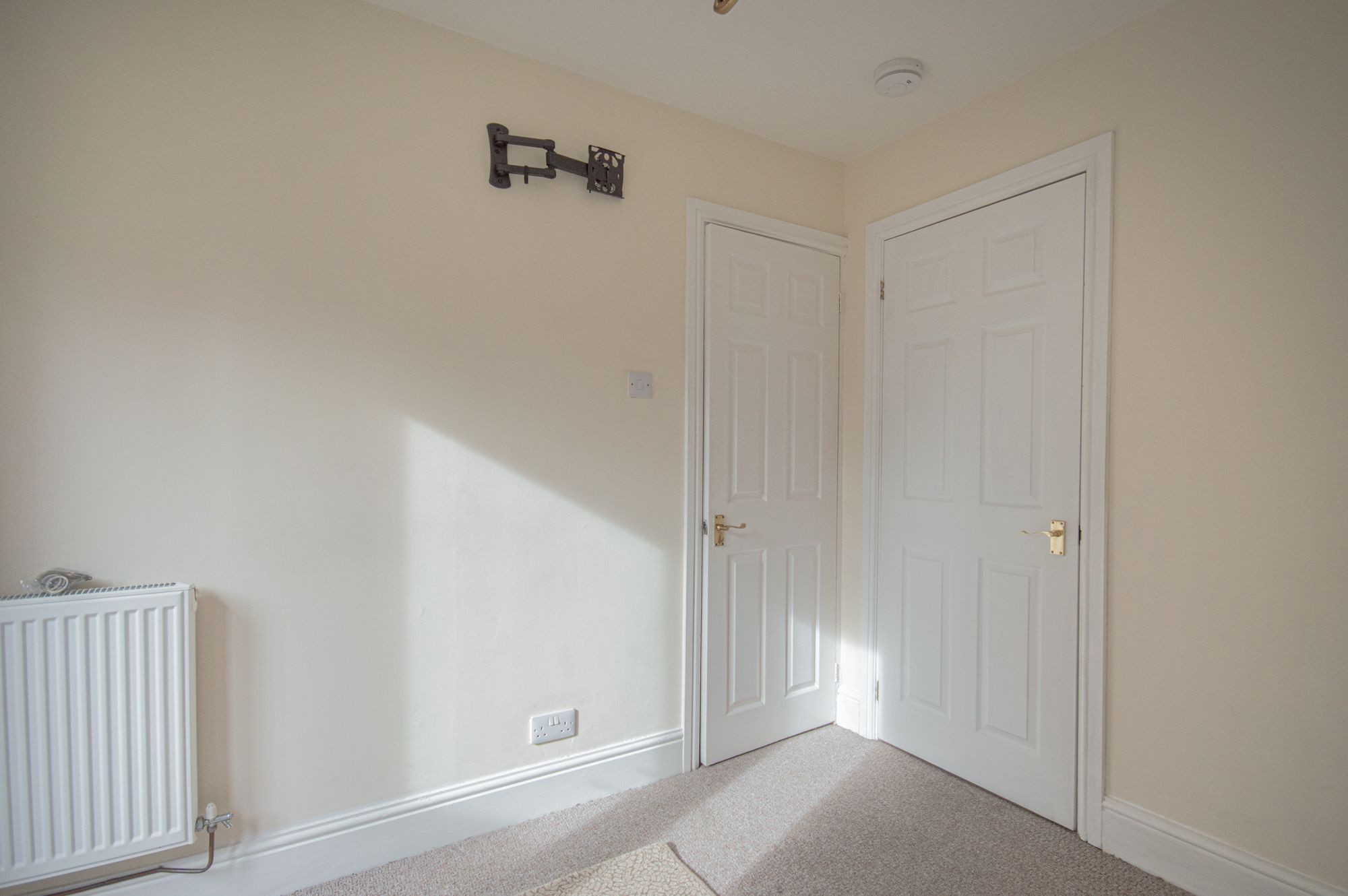 1 bed flat to rent in Mill Street, Caerleon  - Property Image 1