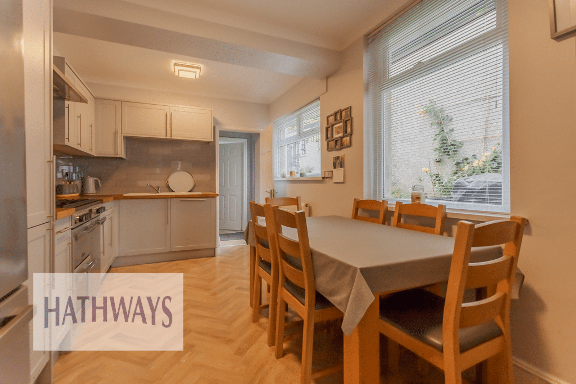 3 bed end of terrace house for sale in Grove Estate, Pontypool  - Property Image 12