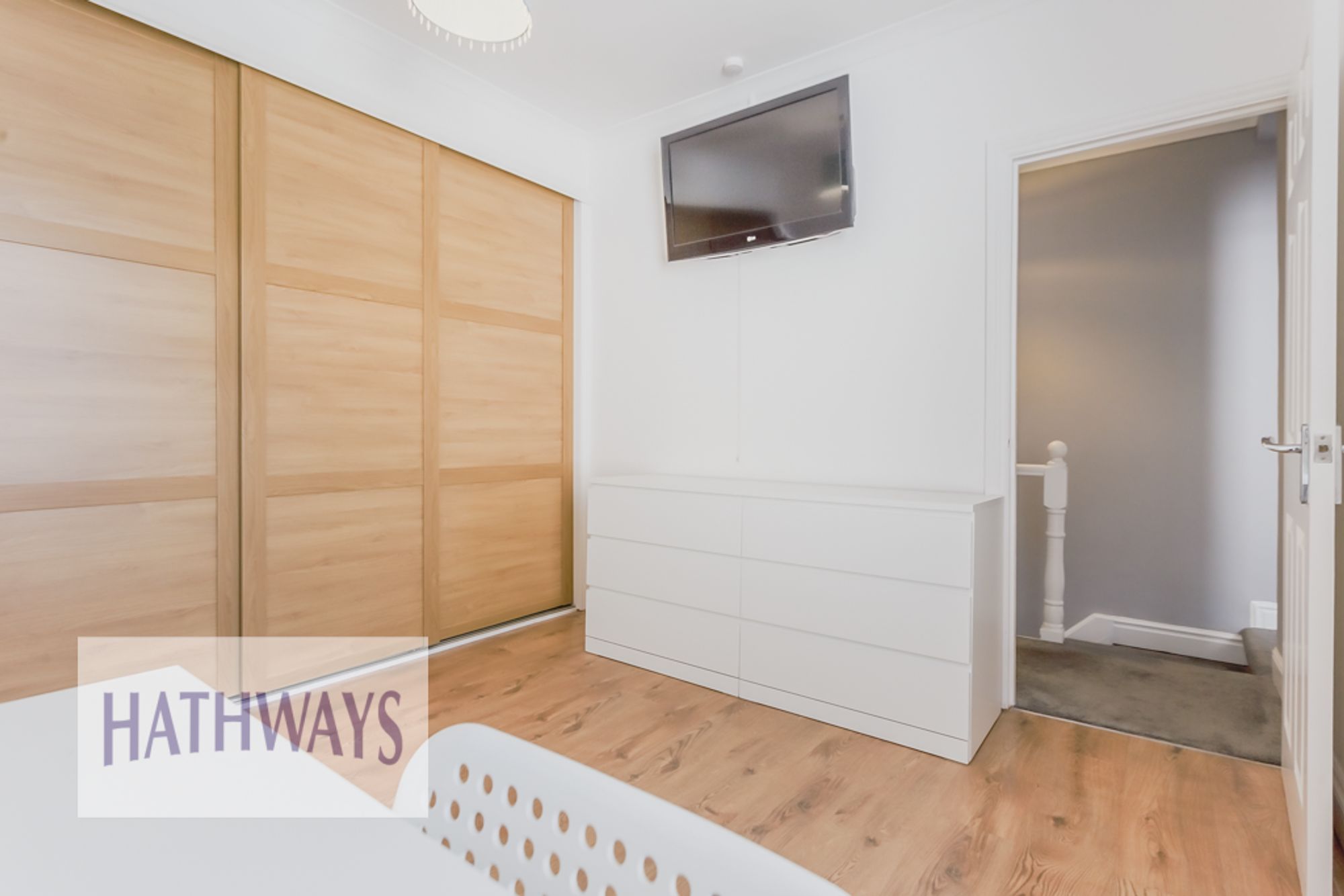 3 bed end of terrace house for sale in Grove Estate, Pontypool  - Property Image 24