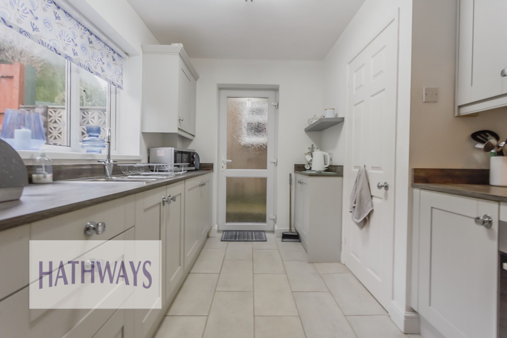 3 bed semi-detached house for sale in Oakdale Close, Newport  - Property Image 10