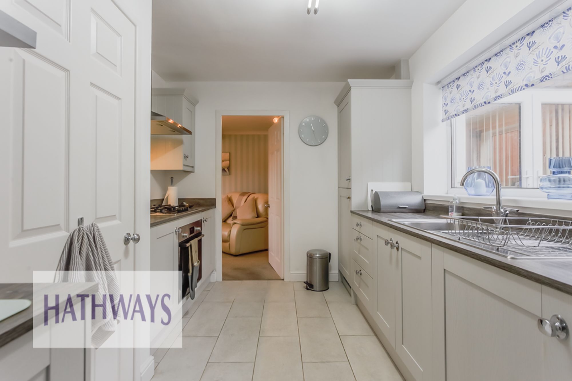 3 bed semi-detached house for sale in Oakdale Close, Newport  - Property Image 13