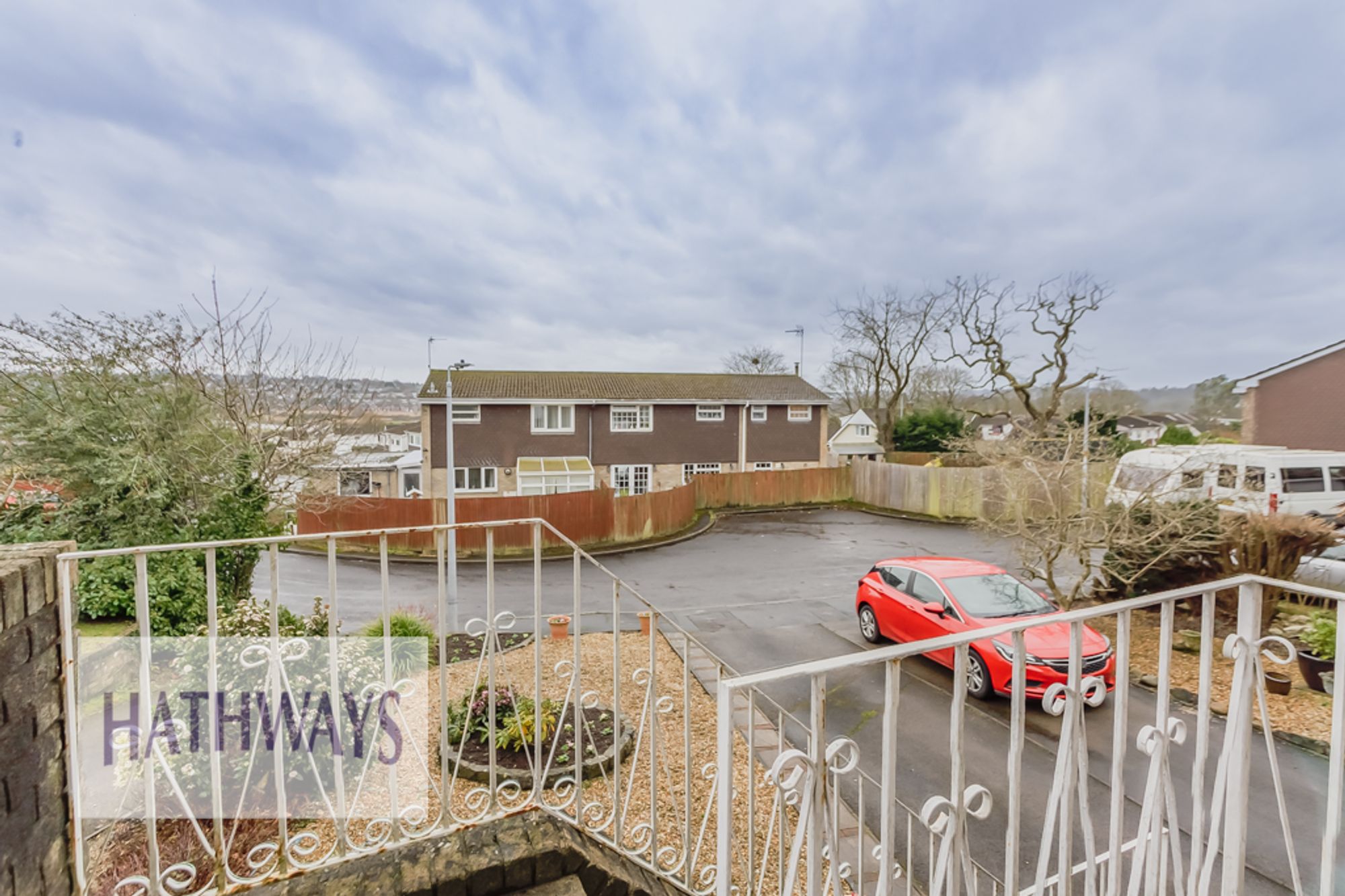 3 bed semi-detached house for sale in Oakdale Close, Newport  - Property Image 5