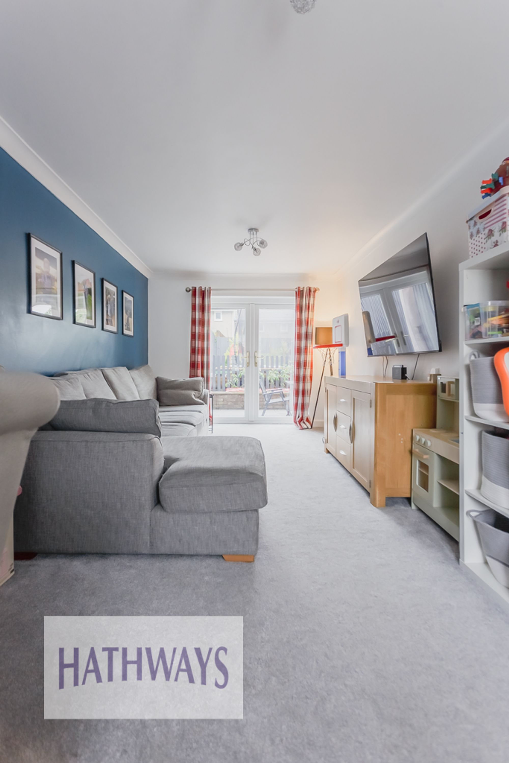 3 bed mid-terraced house for sale in The Rise, Cwmbran 4