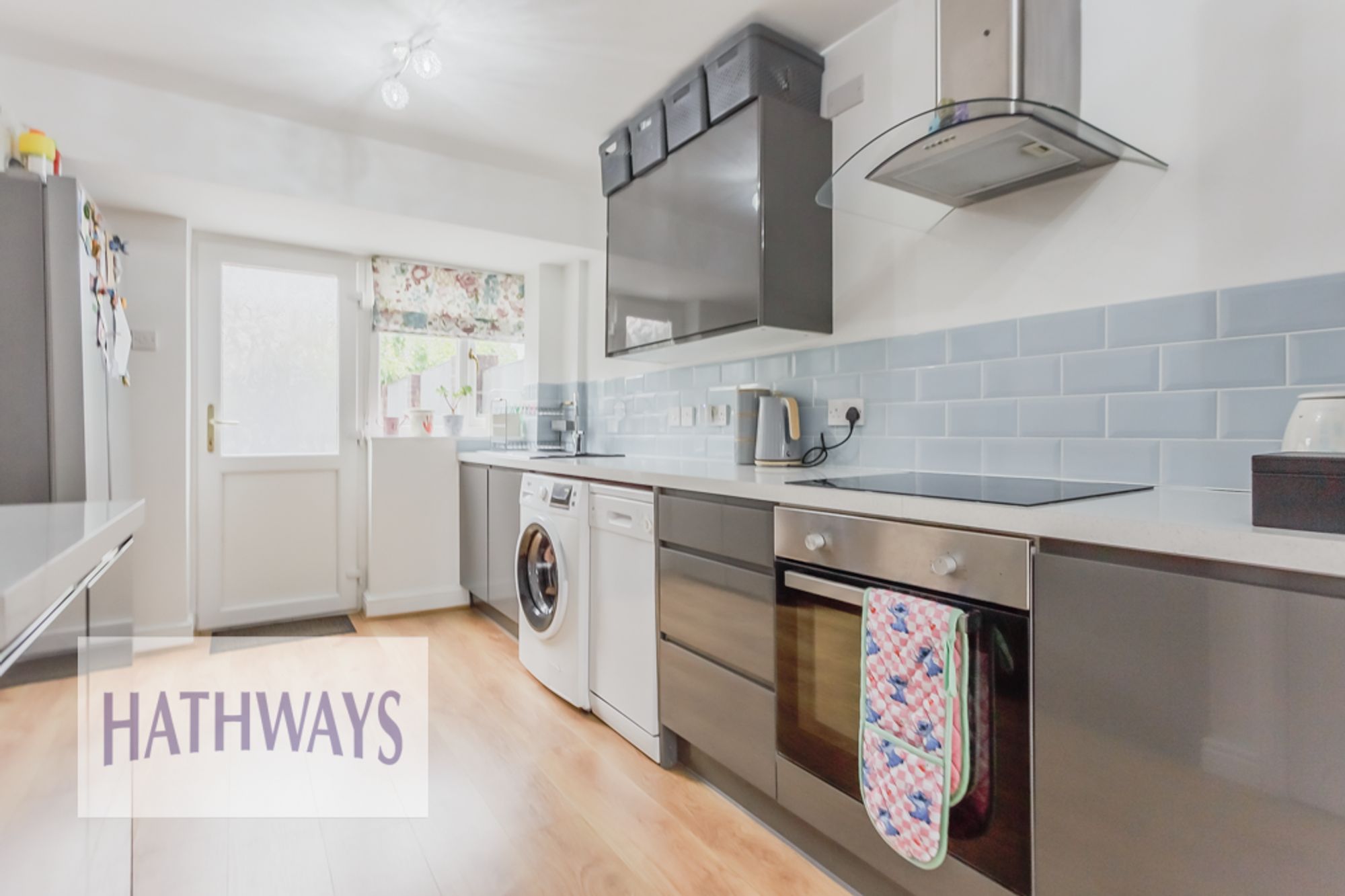 3 bed mid-terraced house for sale in The Rise, Cwmbran  - Property Image 9