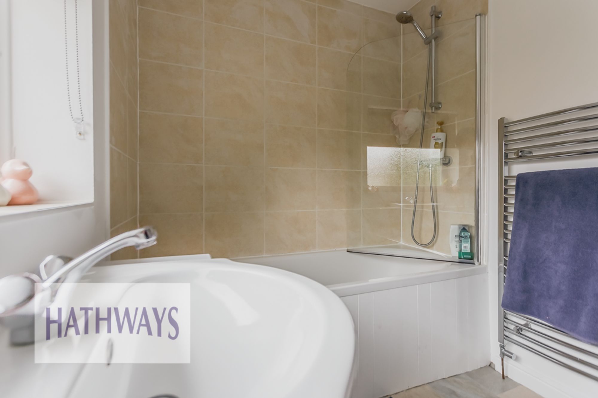 3 bed mid-terraced house for sale in The Rise, Cwmbran  - Property Image 25