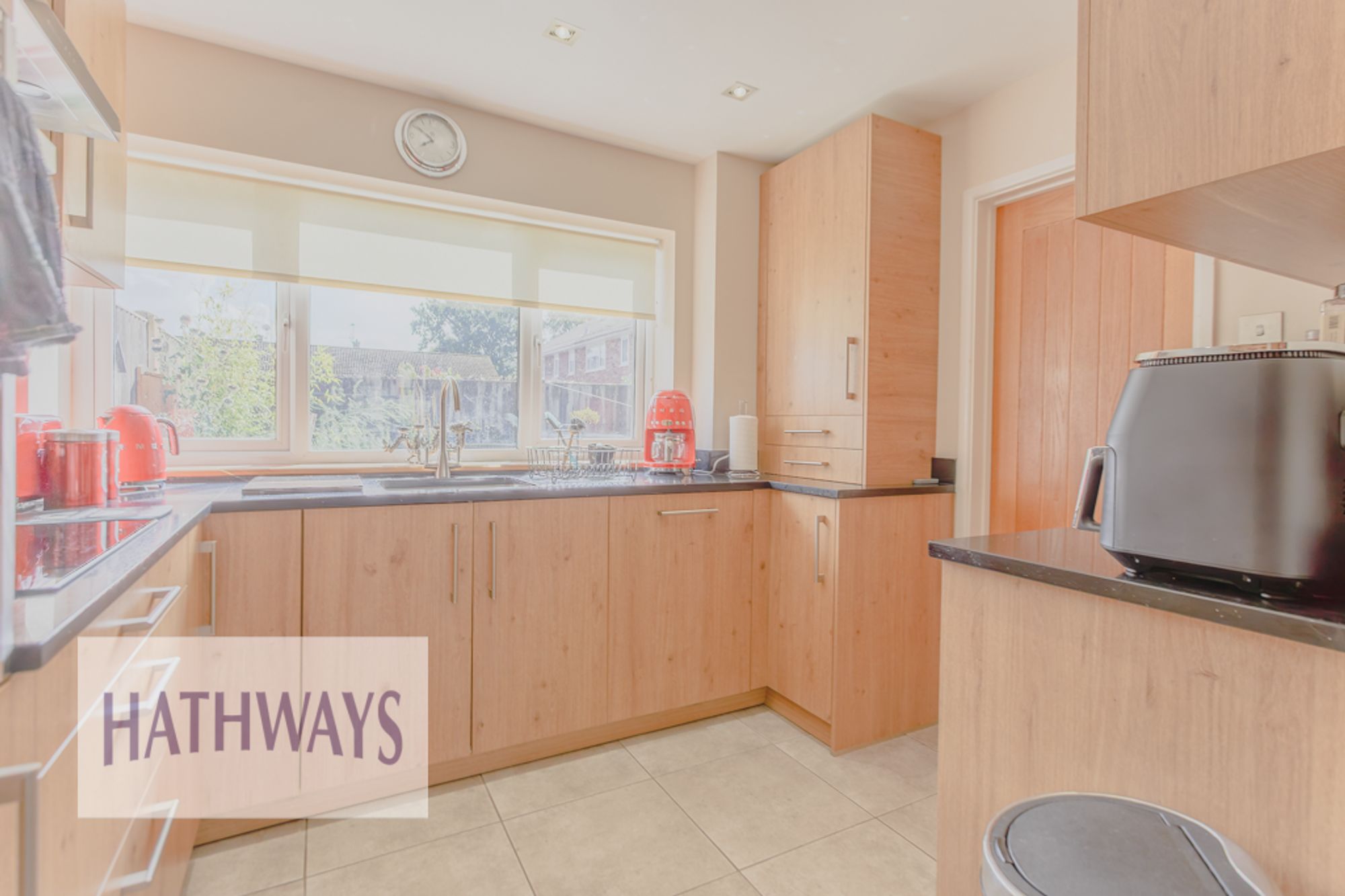3 bed end of terrace house for sale in Caernarvon Crescent, Cwmbran  - Property Image 6