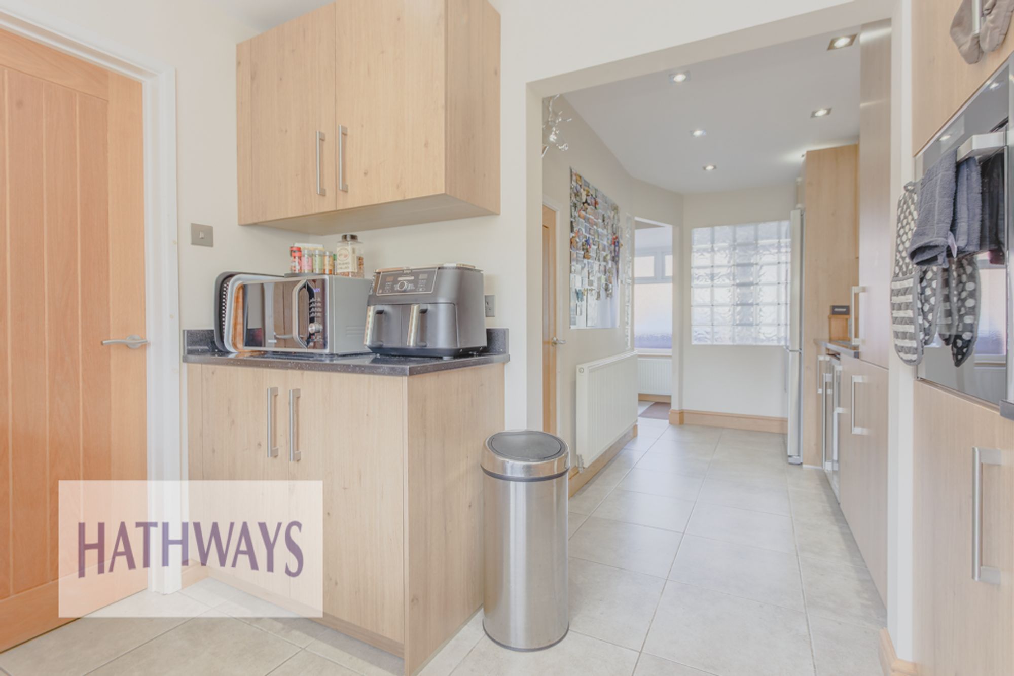 3 bed end of terrace house for sale in Caernarvon Crescent, Cwmbran 7