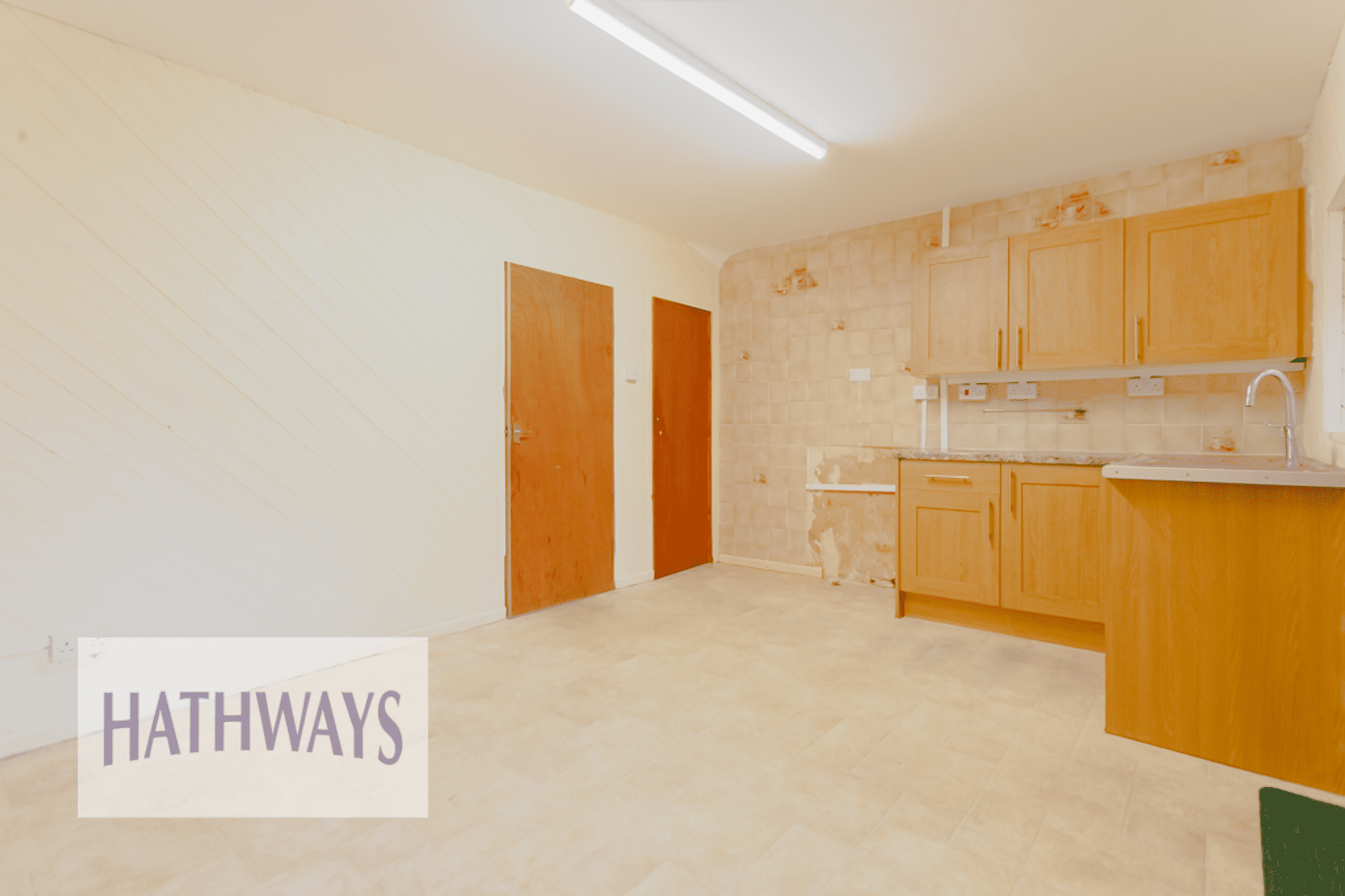 2 bed mid-terraced house for sale in Wesley Street, Cwmbran 10