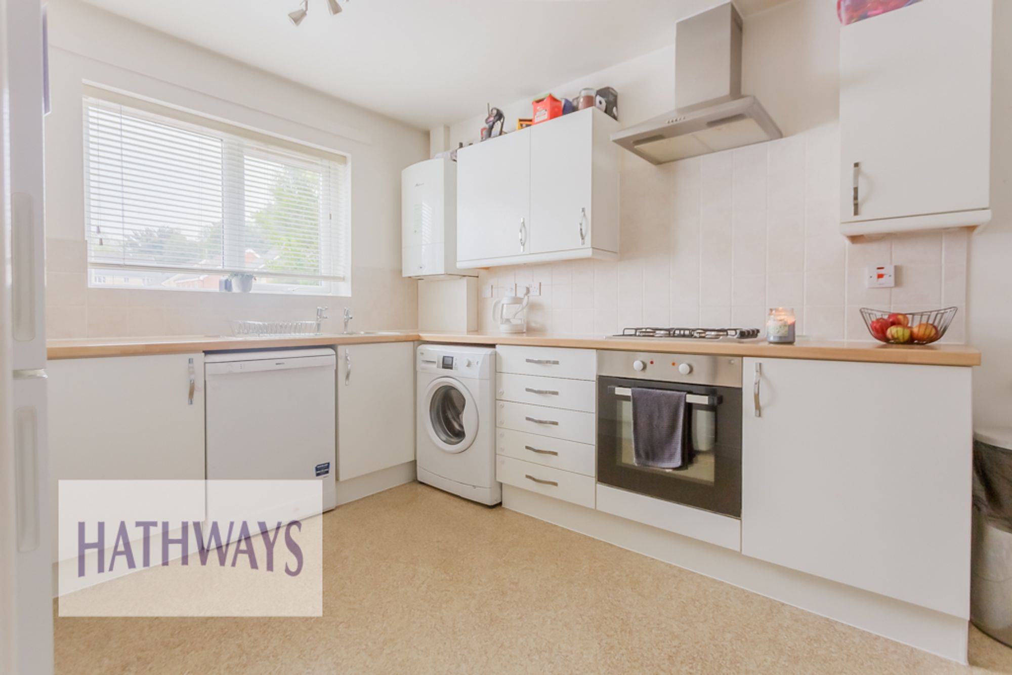 3 bed end of terrace house for sale in Clos Cae Nant, Cwmbran  - Property Image 5