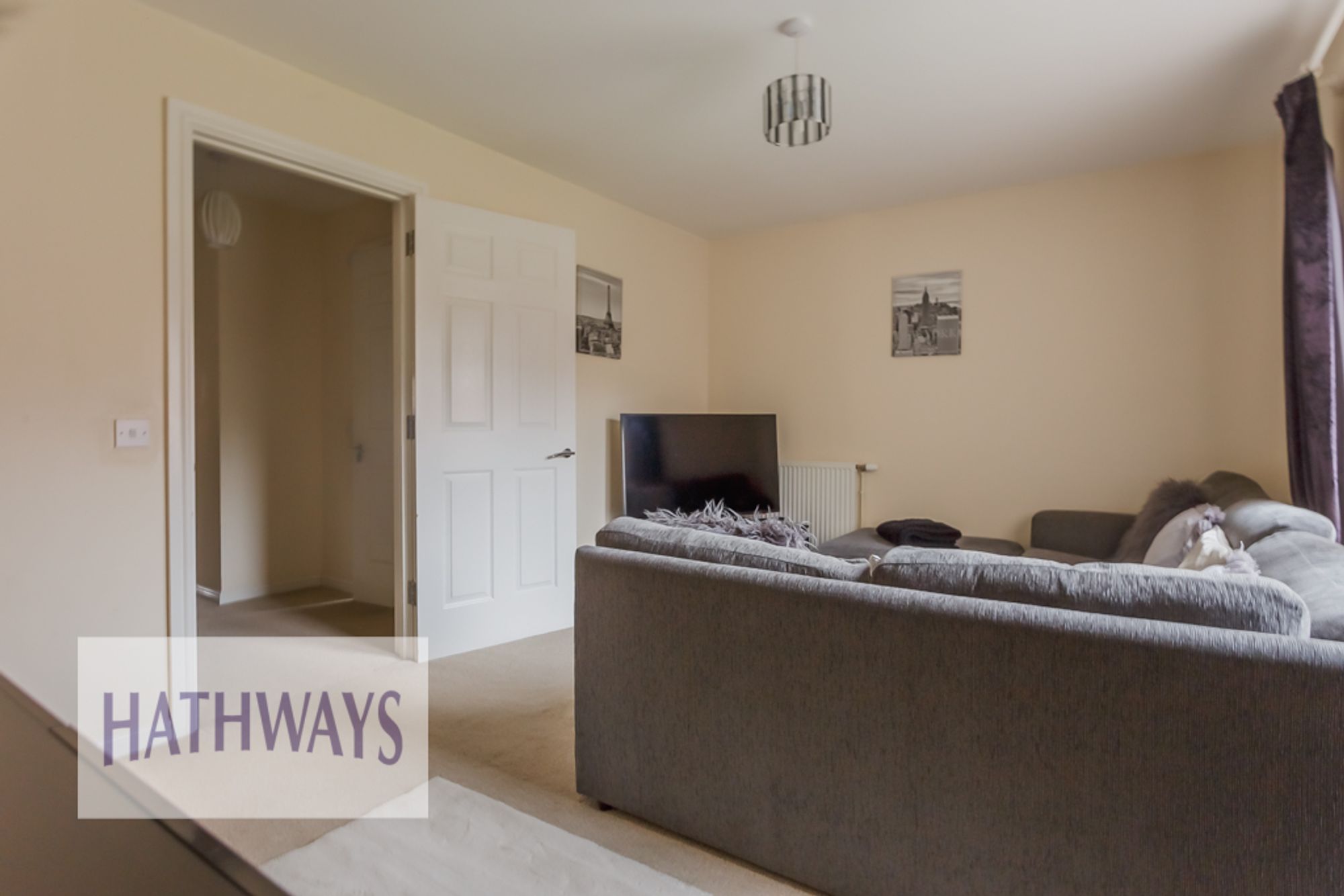 3 bed end of terrace house for sale in Clos Cae Nant, Cwmbran  - Property Image 11