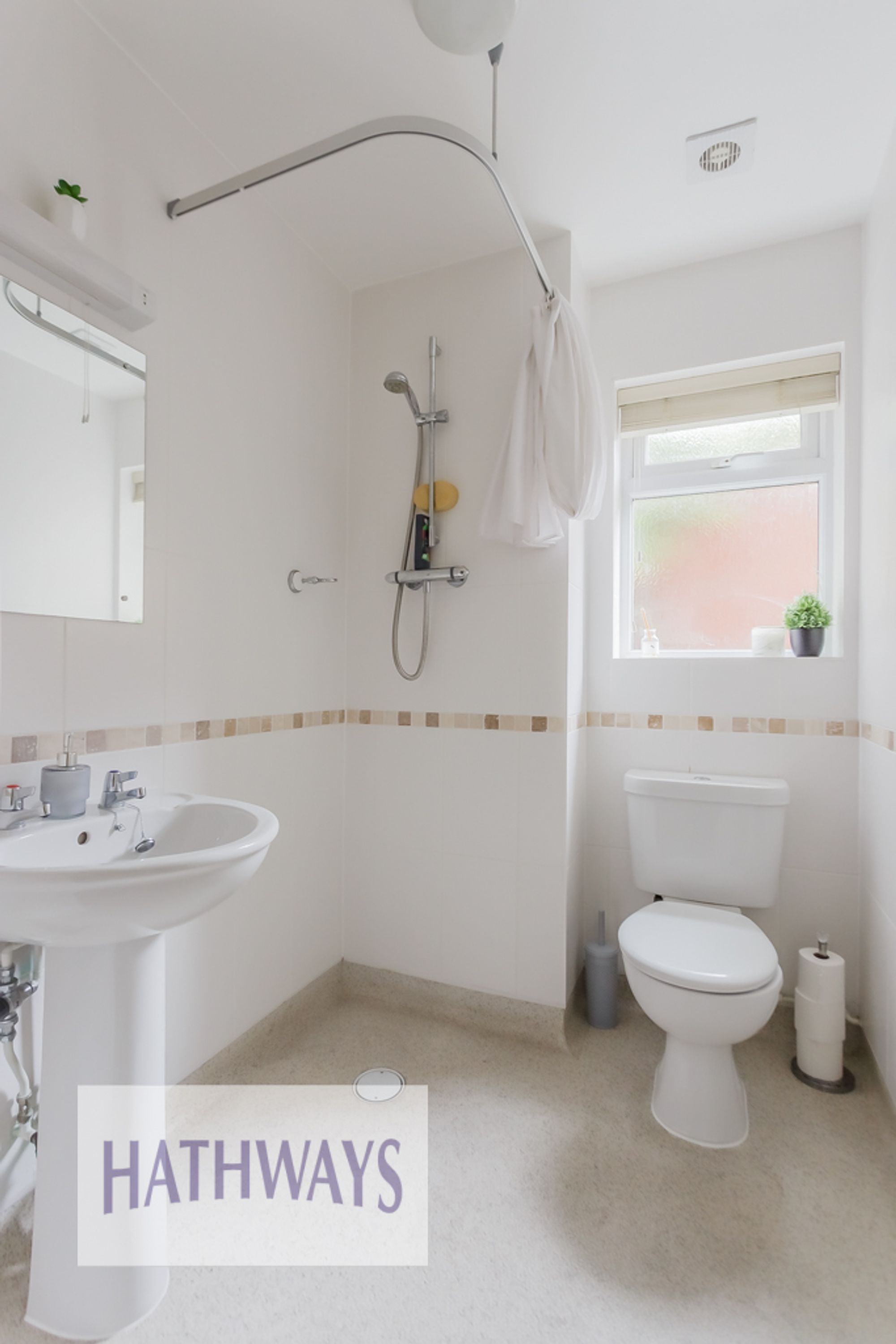 3 bed end of terrace house for sale in Clos Cae Nant, Cwmbran  - Property Image 13