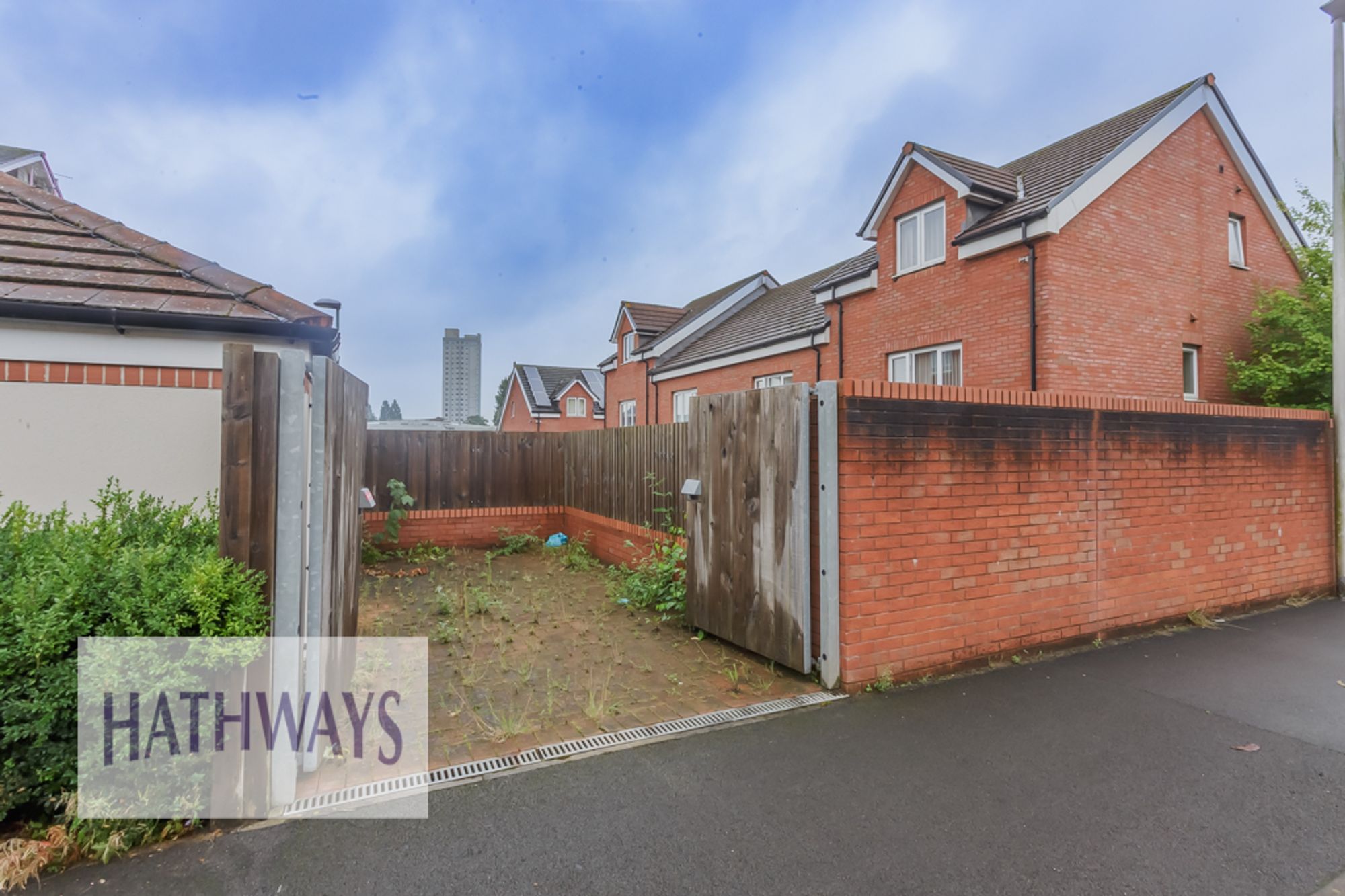 3 bed end of terrace house for sale in Clos Cae Nant, Cwmbran  - Property Image 36