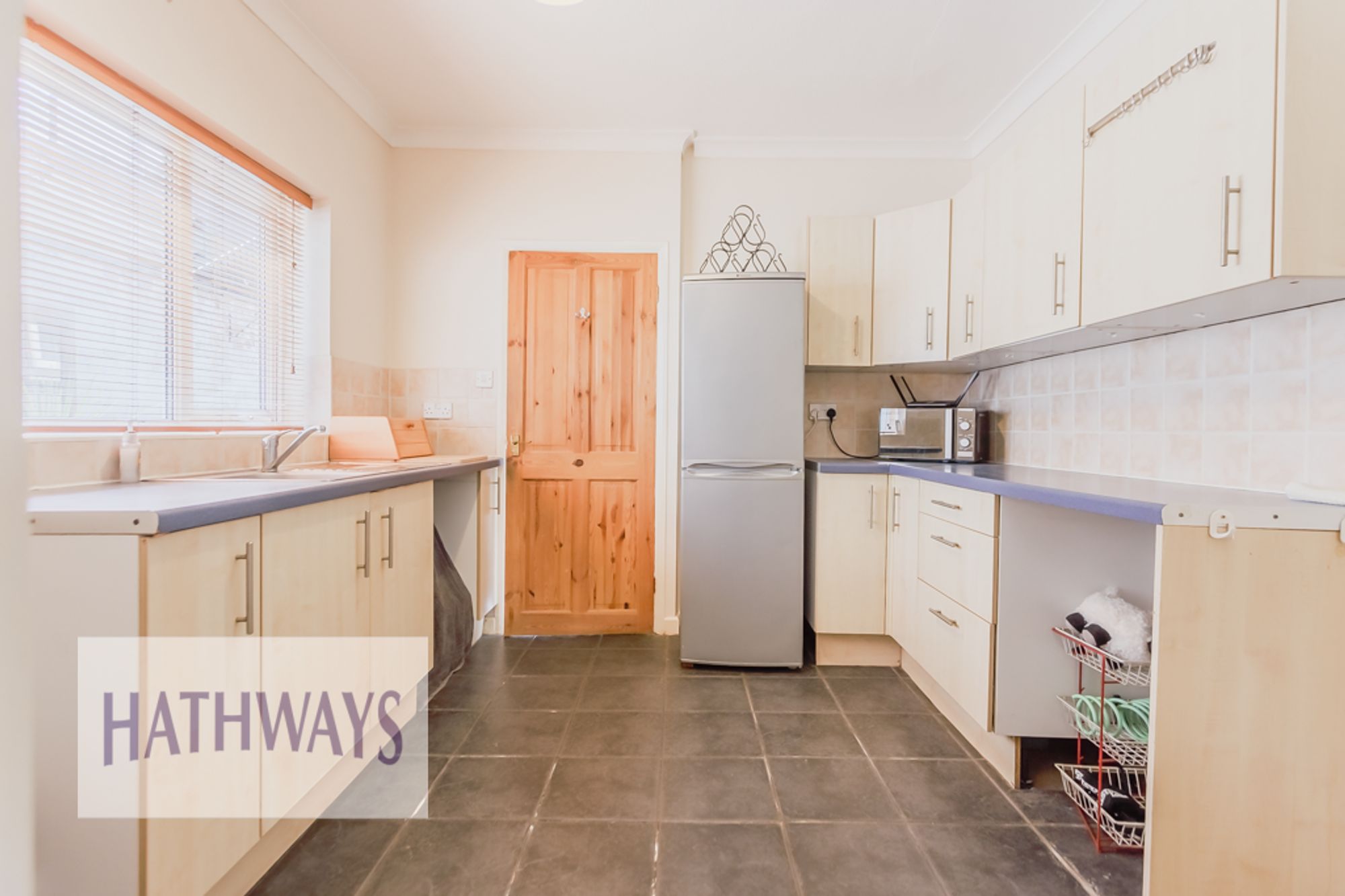 3 bed terraced house for sale in Wainfelin Road, Pontypool 10