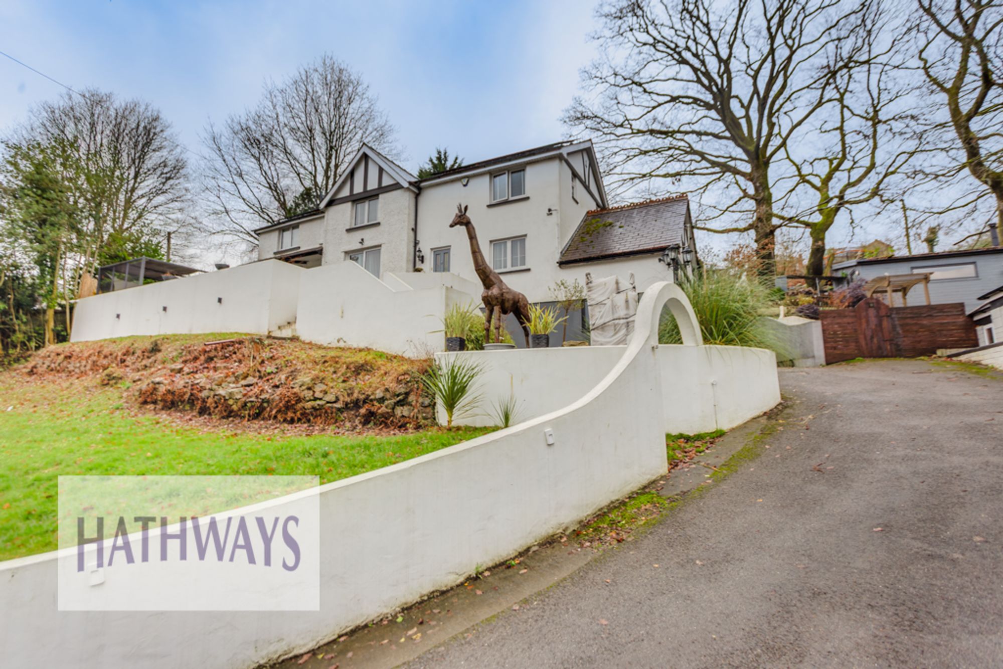 5 bed detached house for sale in Victoria Road, Pontypool 1