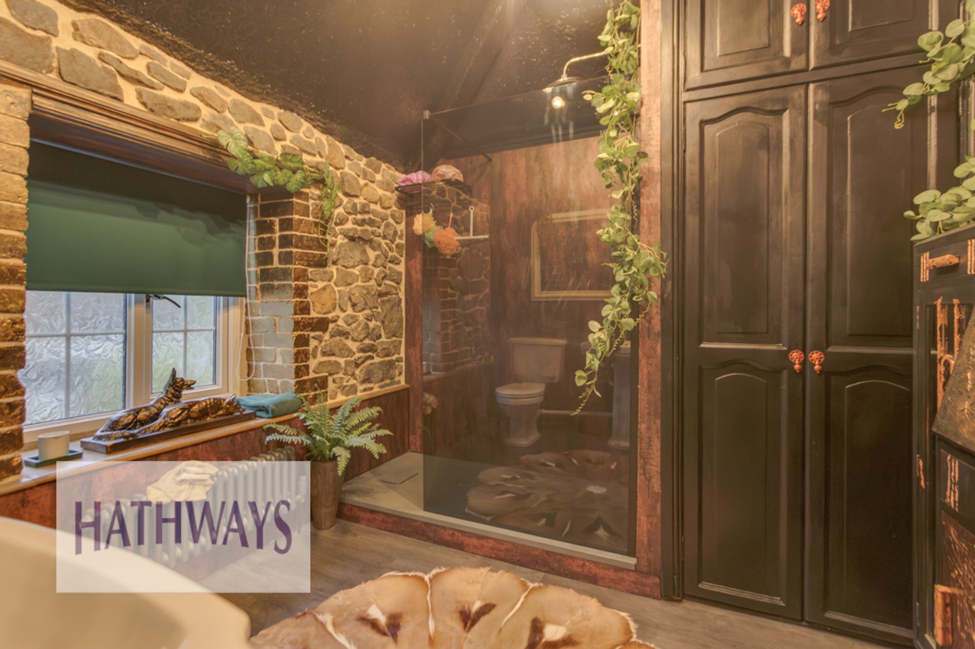 5 bed detached house for sale in Victoria Road, Pontypool  - Property Image 76