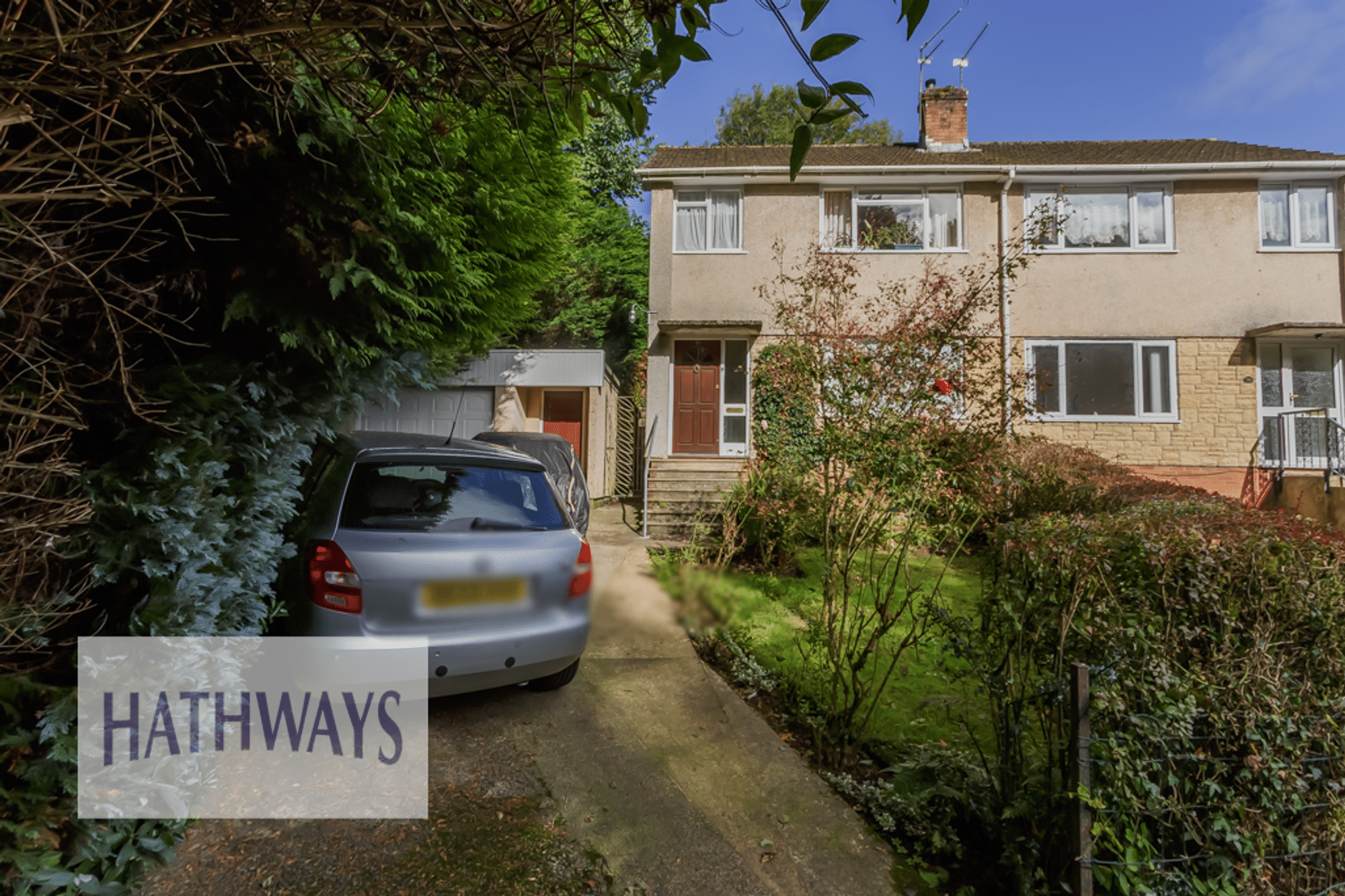 3 bed semi-detached house for sale in Berkeley Crescent, Pontypool  - Property Image 1