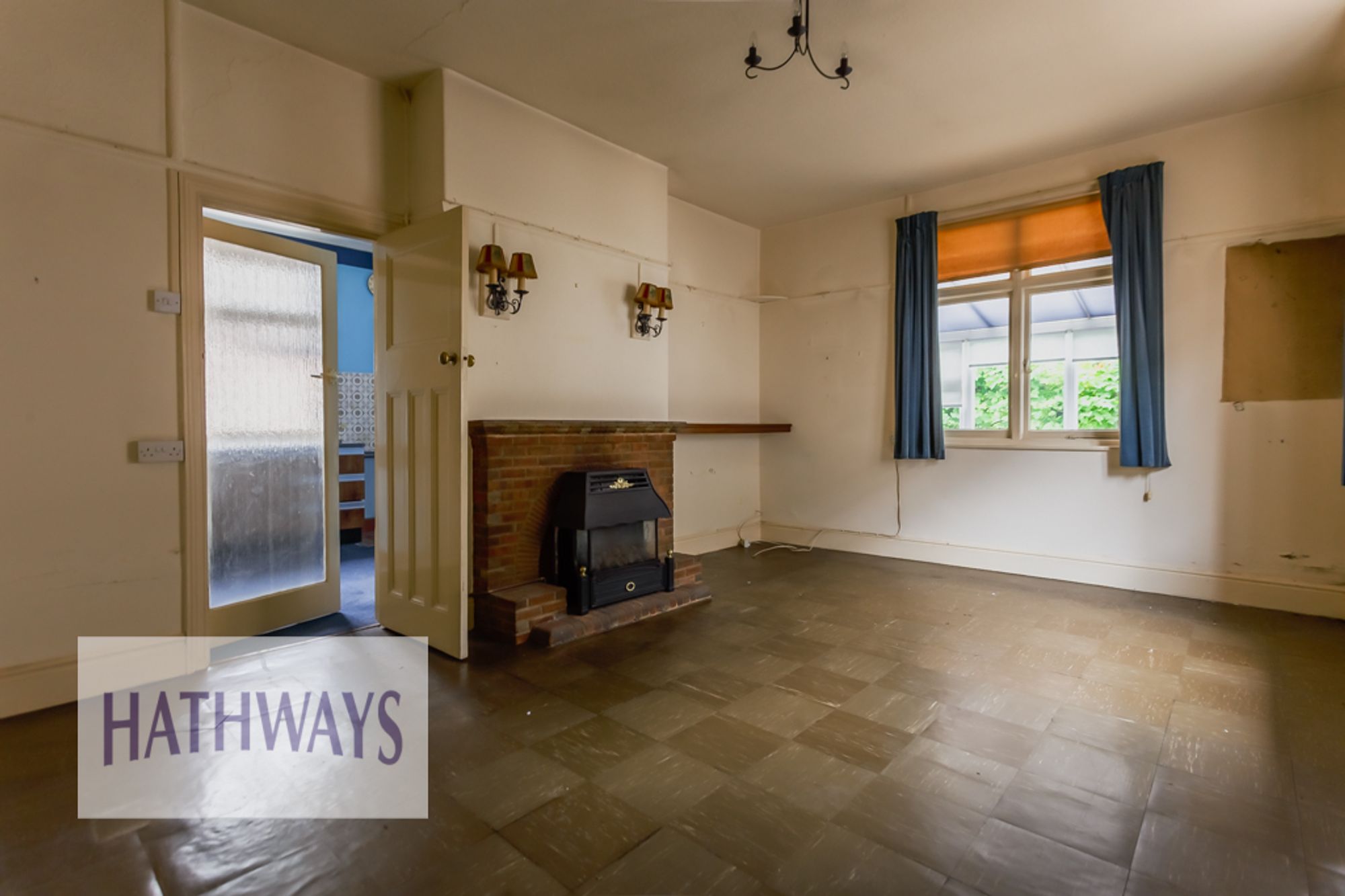 2 bed bungalow for sale in Llantarnam Road, Cwmbran  - Property Image 9