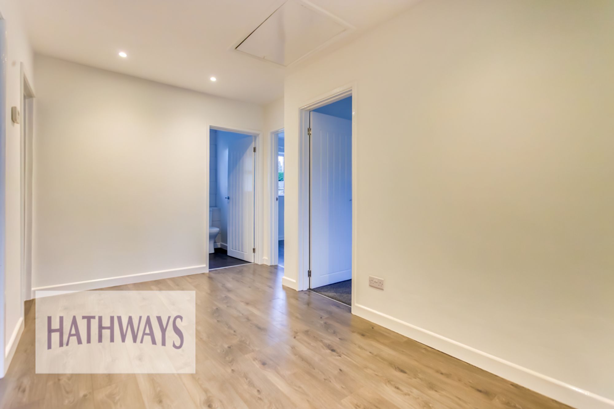 2 bed detached bungalow to rent in Cefn Close, Cwmbran  - Property Image 12