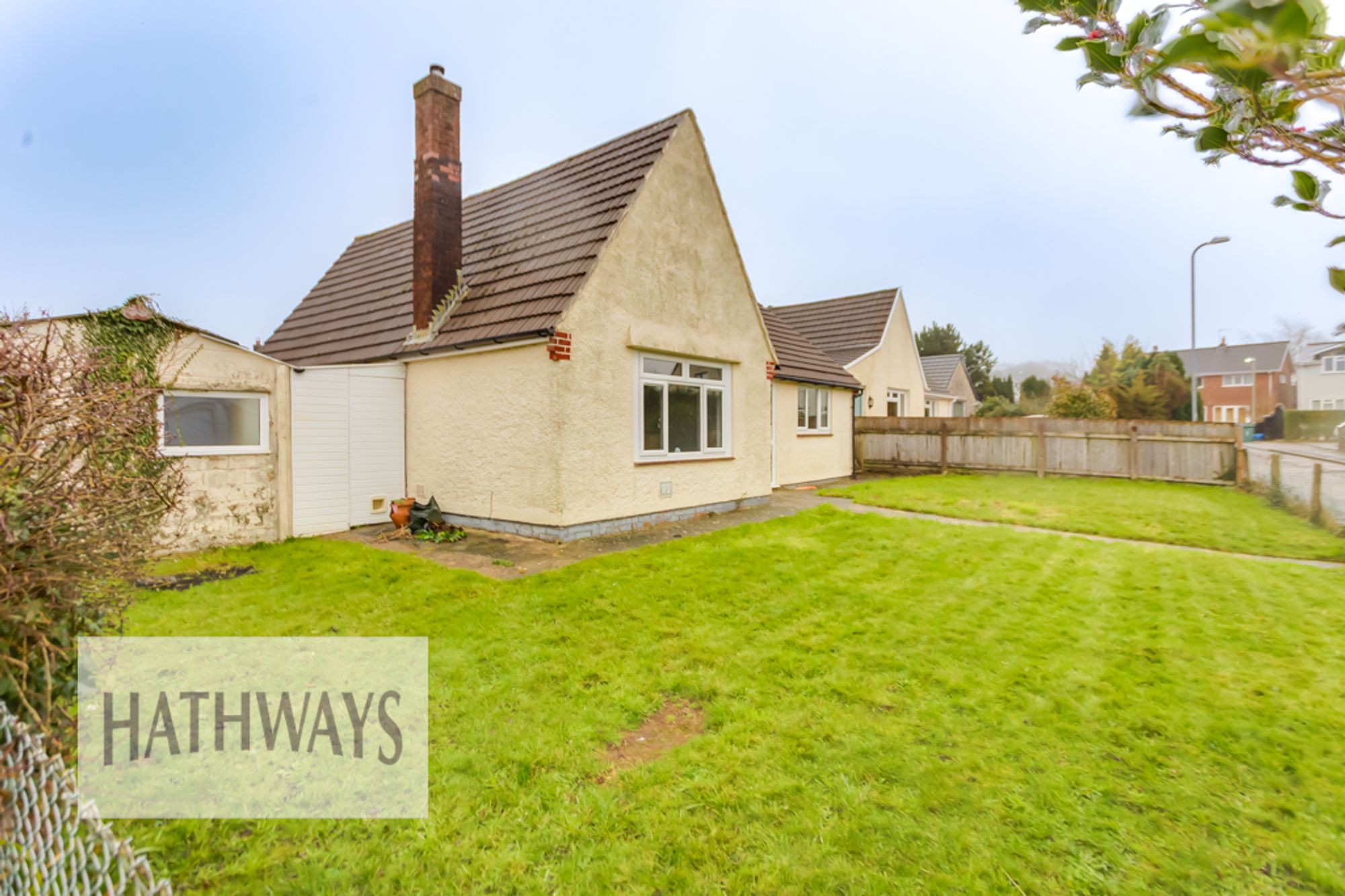 2 bed detached bungalow to rent in Cefn Close, Cwmbran  - Property Image 32