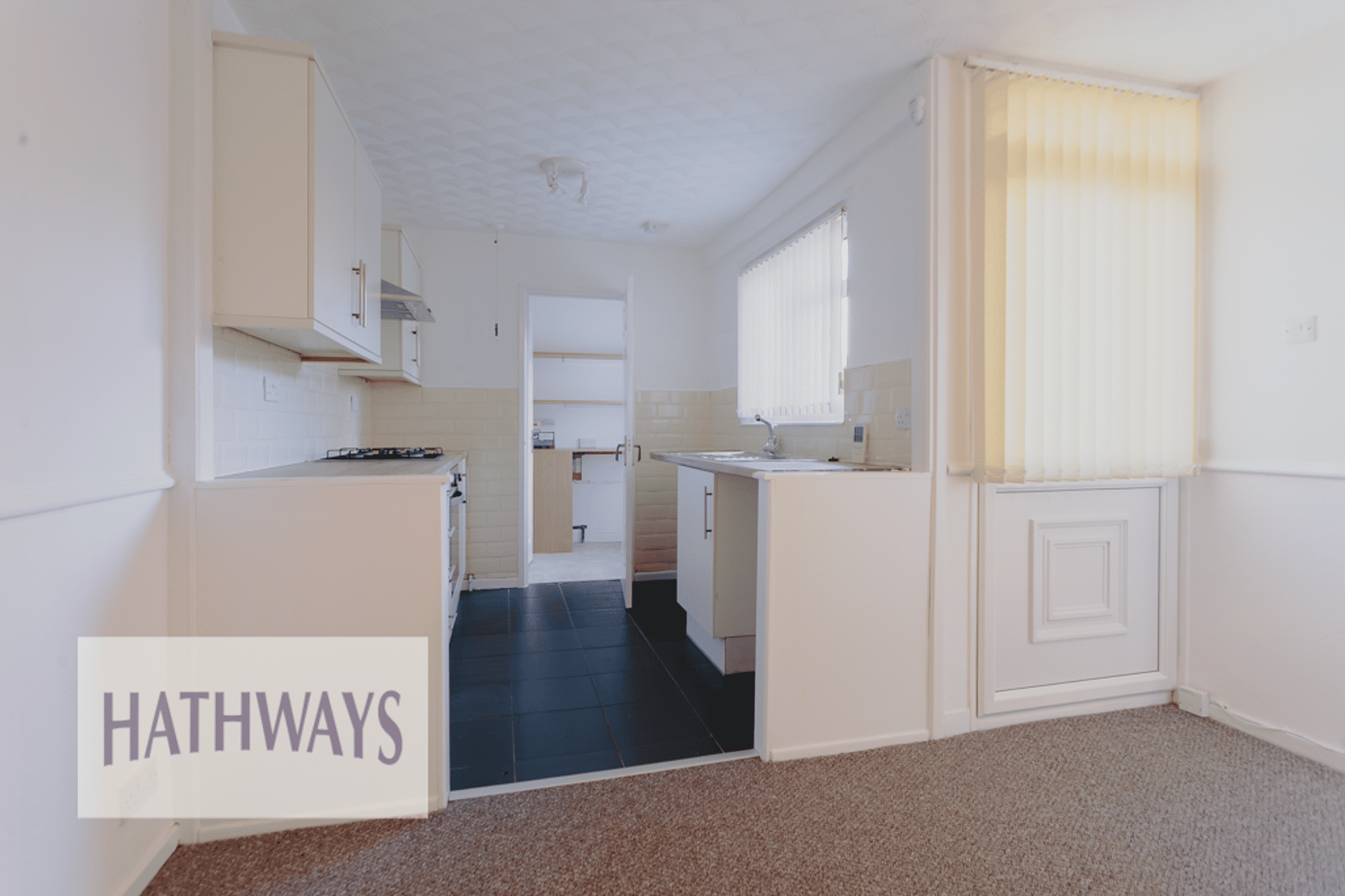 3 bed mid-terraced house for sale in Cresswell Walk, Cwmbran  - Property Image 5