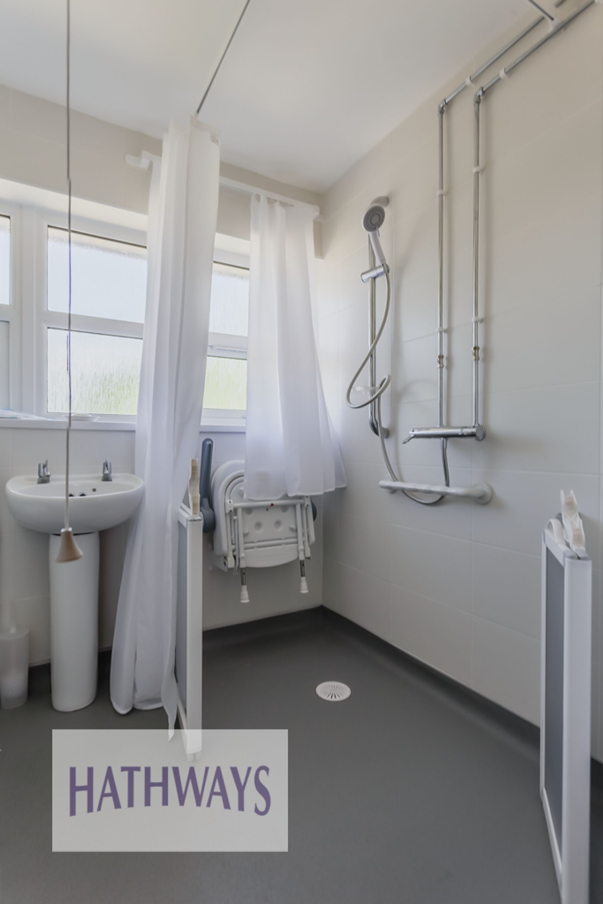 3 bed mid-terraced house for sale in Monnow Way, Newport  - Property Image 22