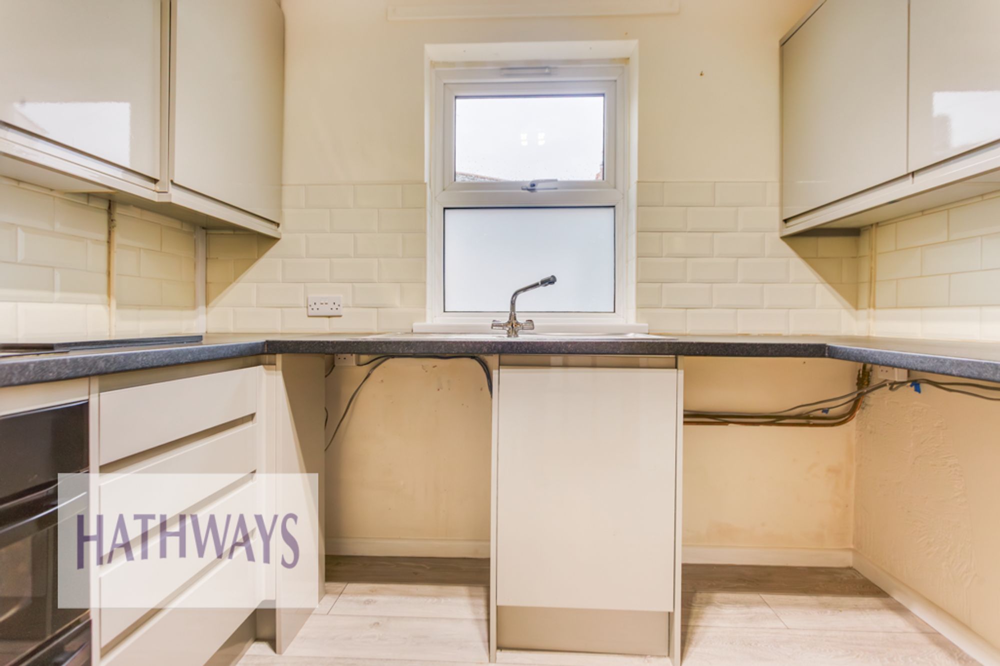 3 bed terraced house for sale in Goldcroft Court, Newport  - Property Image 13