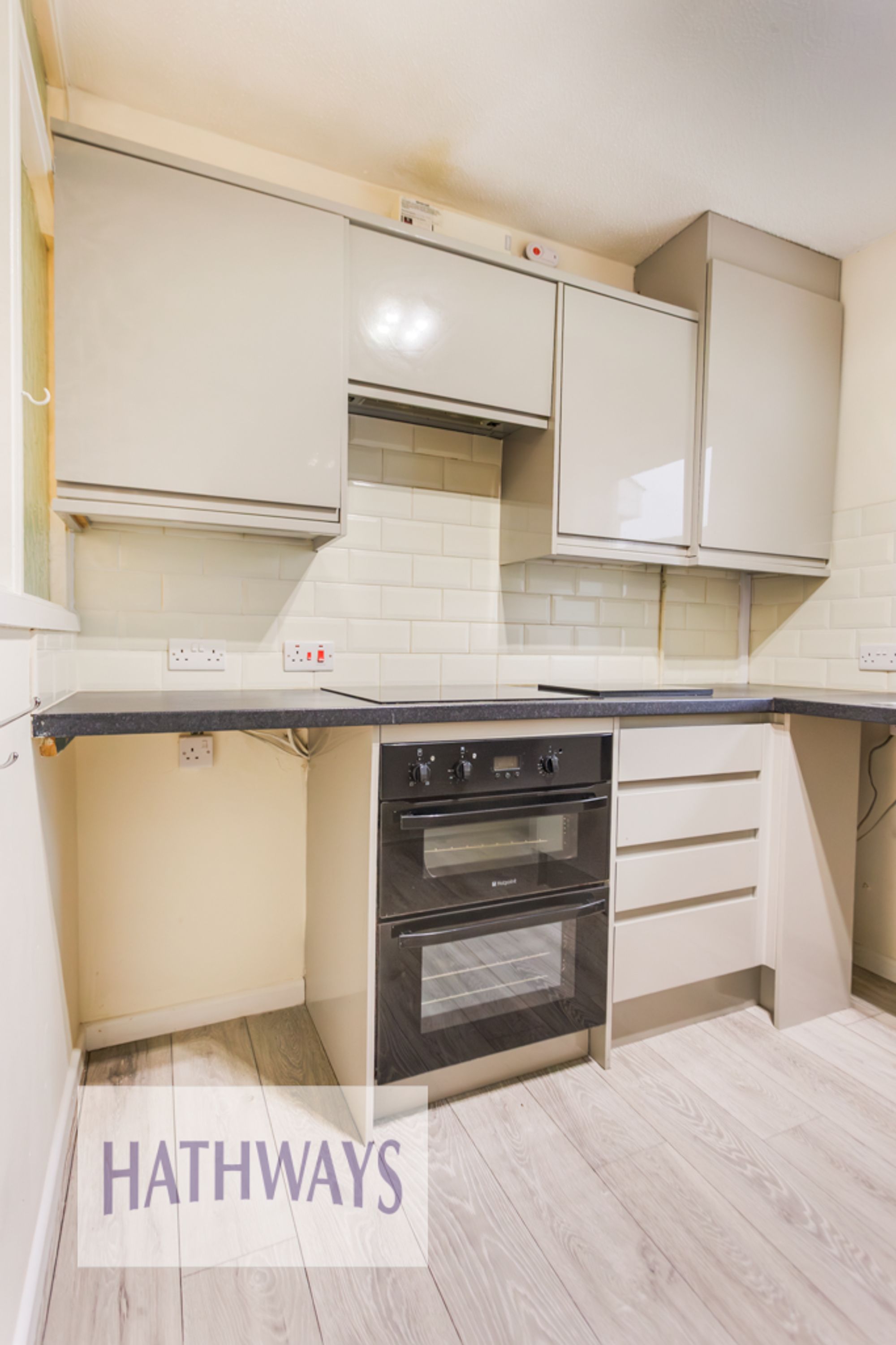 3 bed terraced house for sale in Goldcroft Court, Newport 10