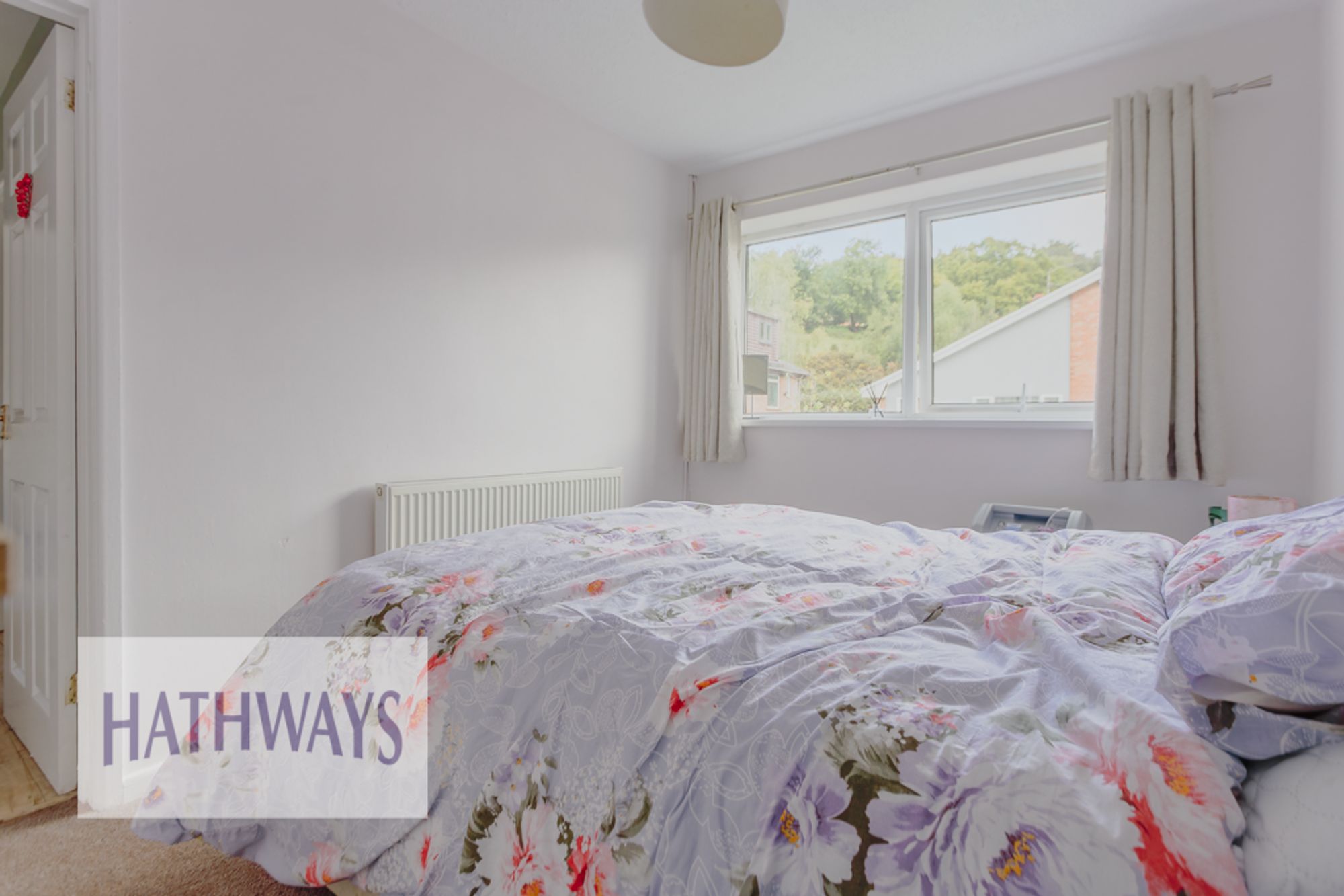 3 bed semi-detached house for sale in Severn View, Cwmbran  - Property Image 9