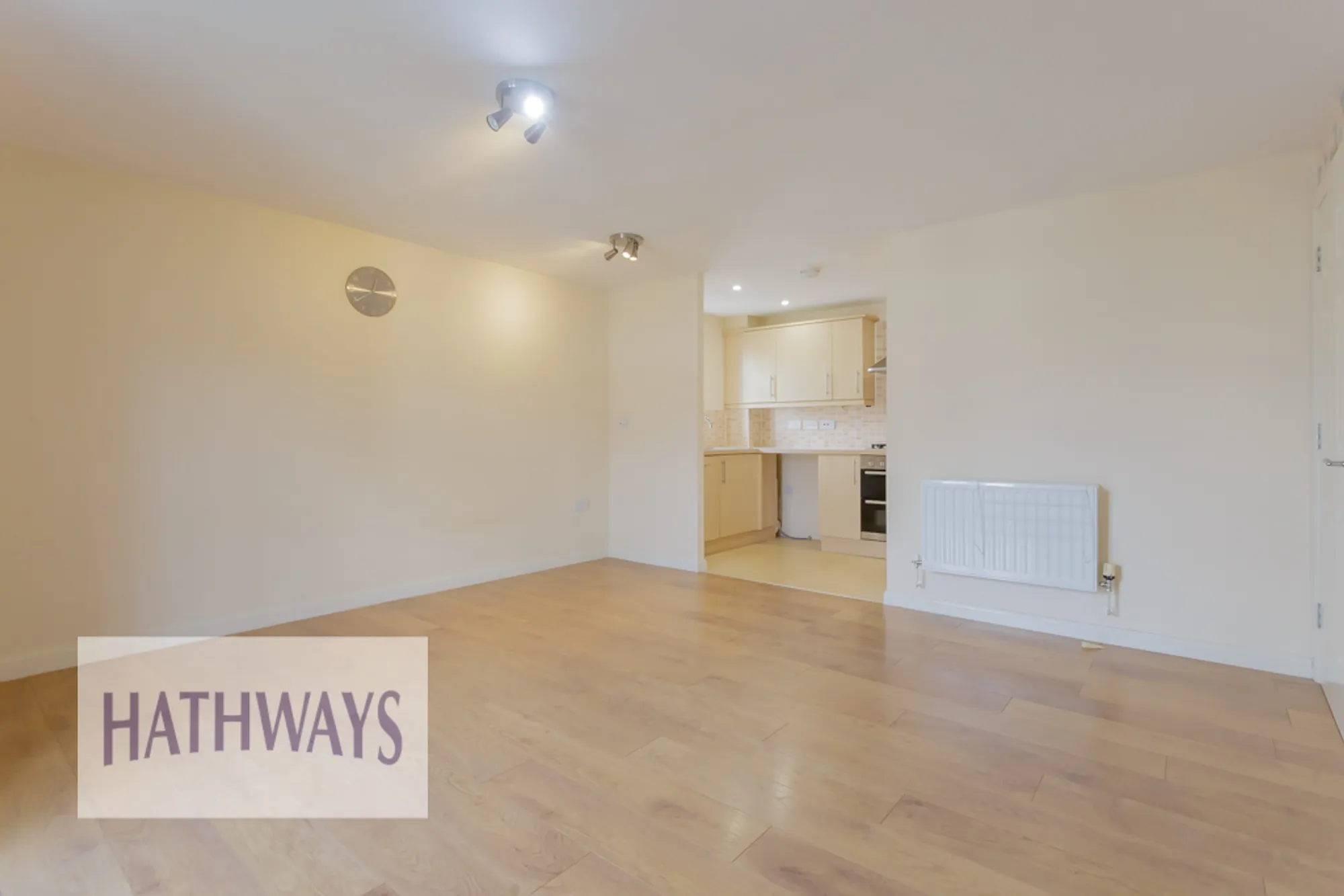 2 bed flat for sale in Flavius Close, Newport  - Property Image 6