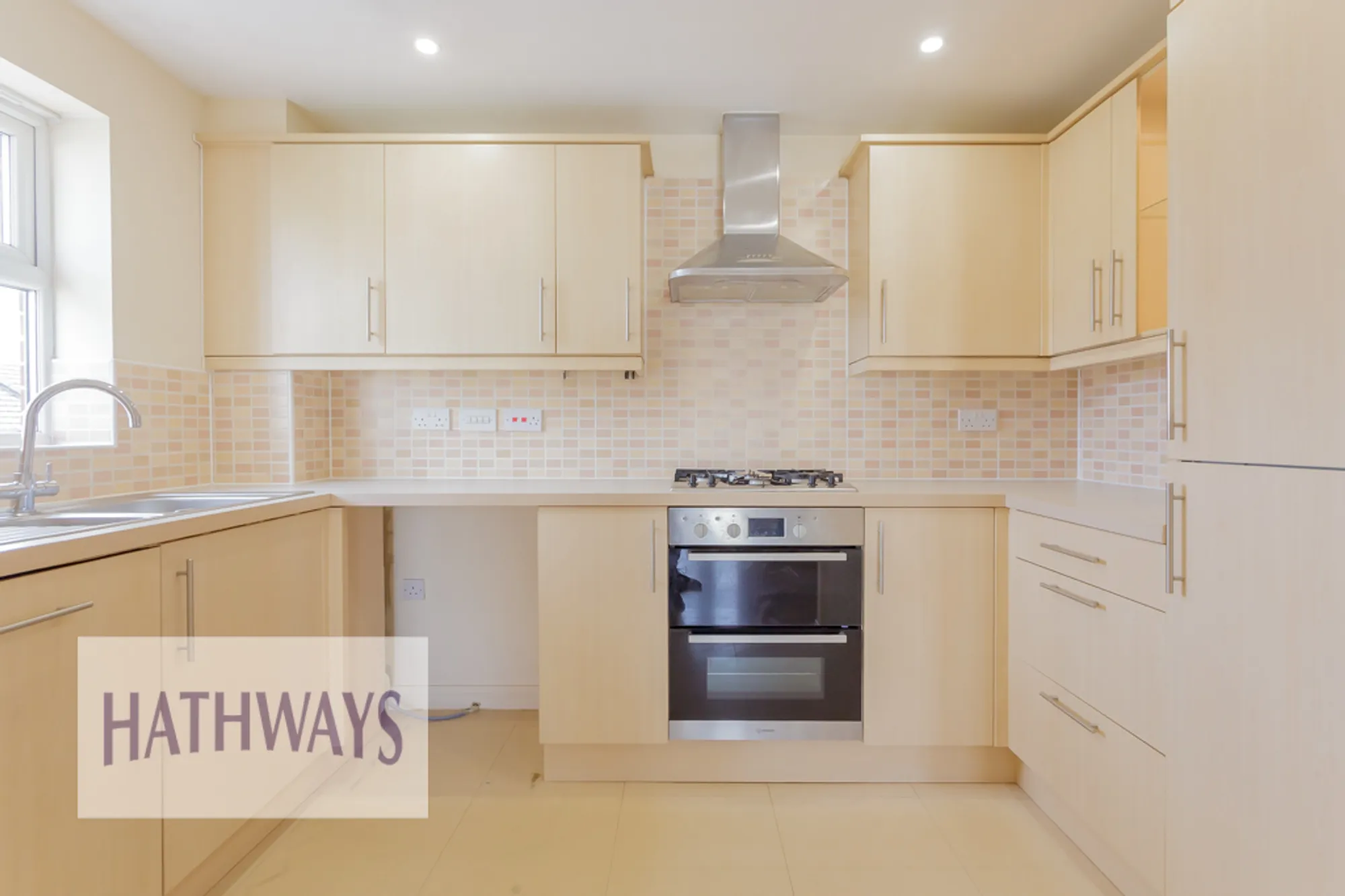 2 bed flat for sale in Flavius Close, Newport  - Property Image 8