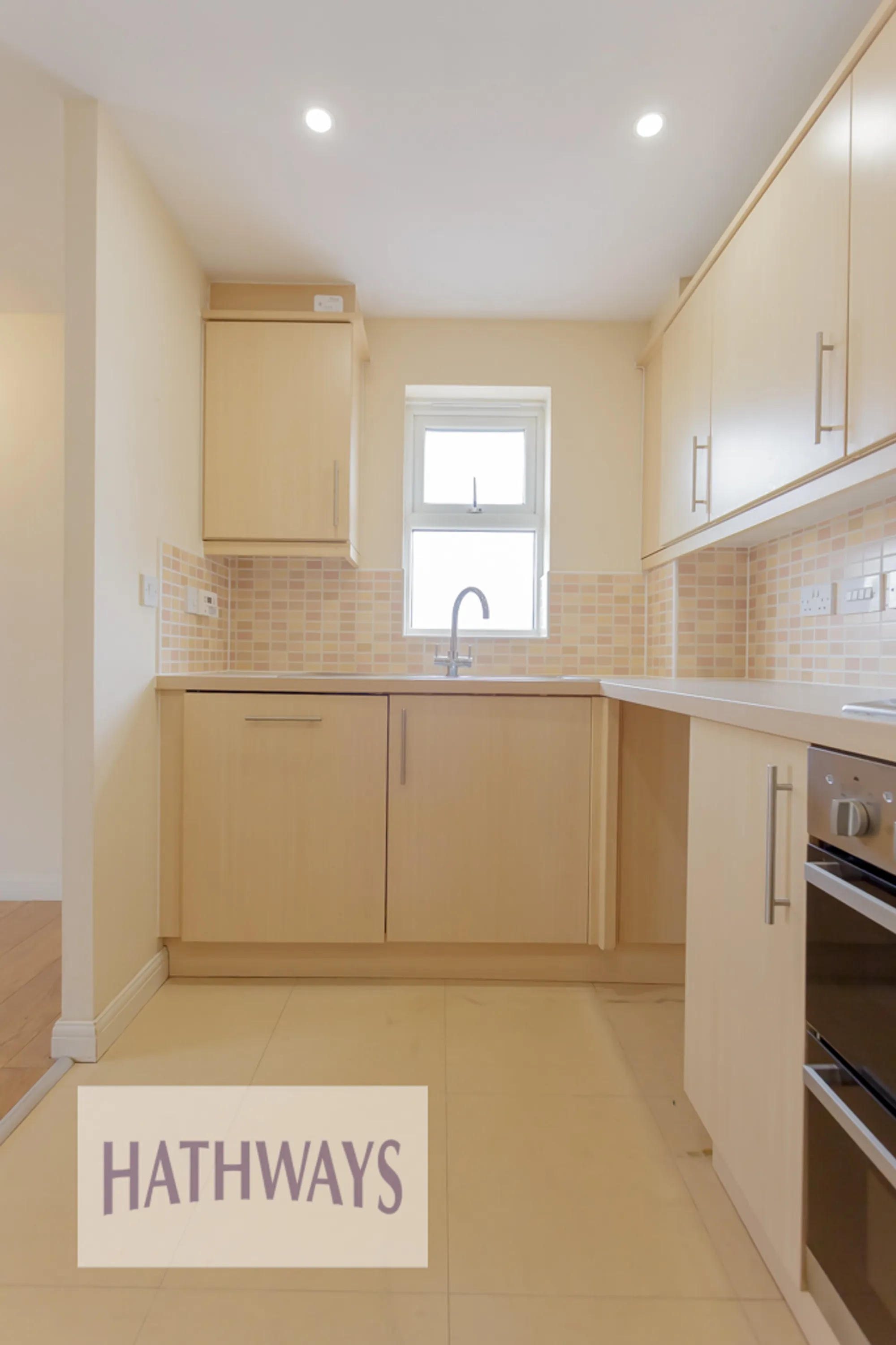 2 bed flat for sale in Flavius Close, Newport  - Property Image 10