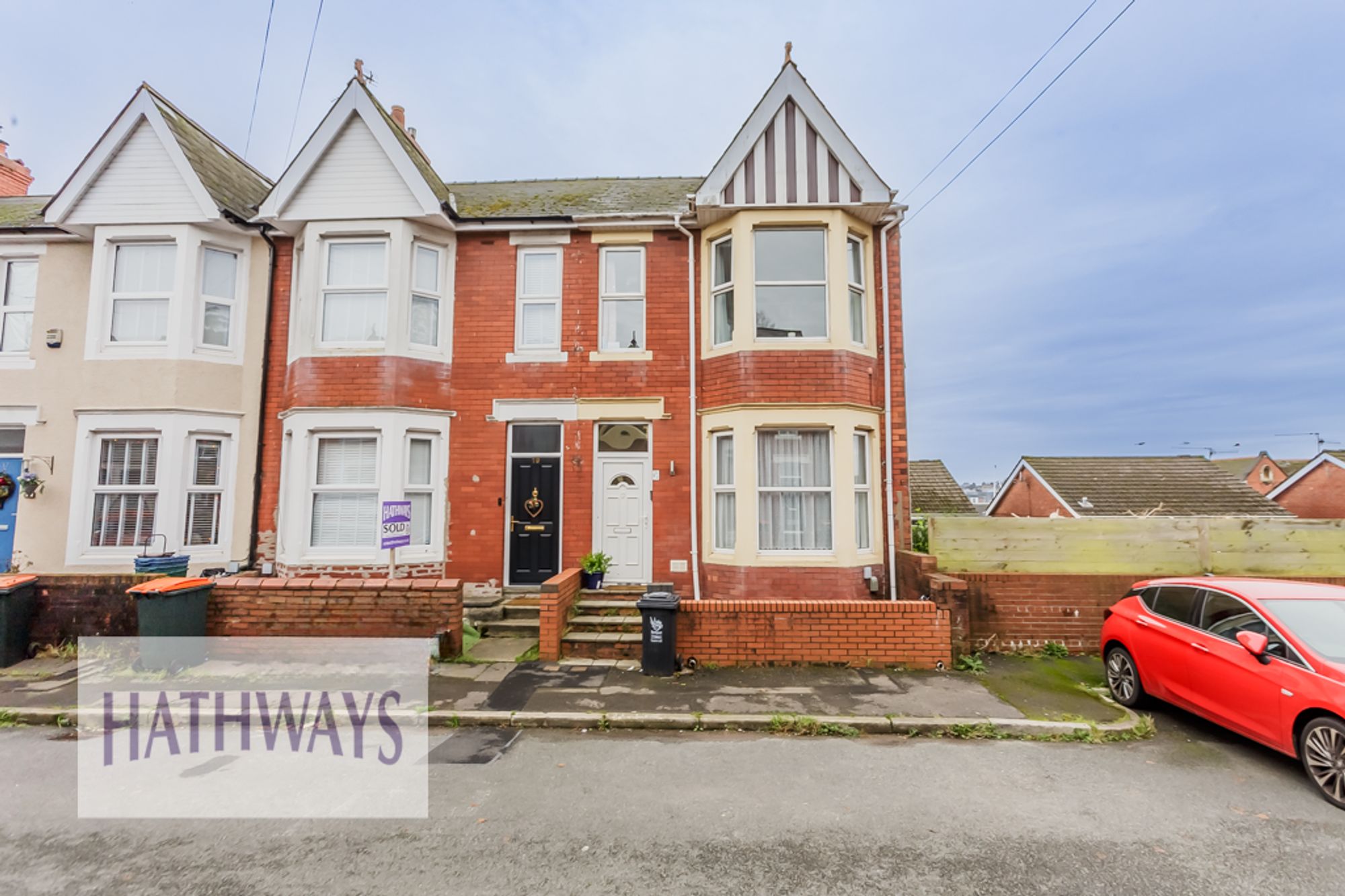 3 bed end of terrace house for sale in Jackson Place, Newport  - Property Image 1