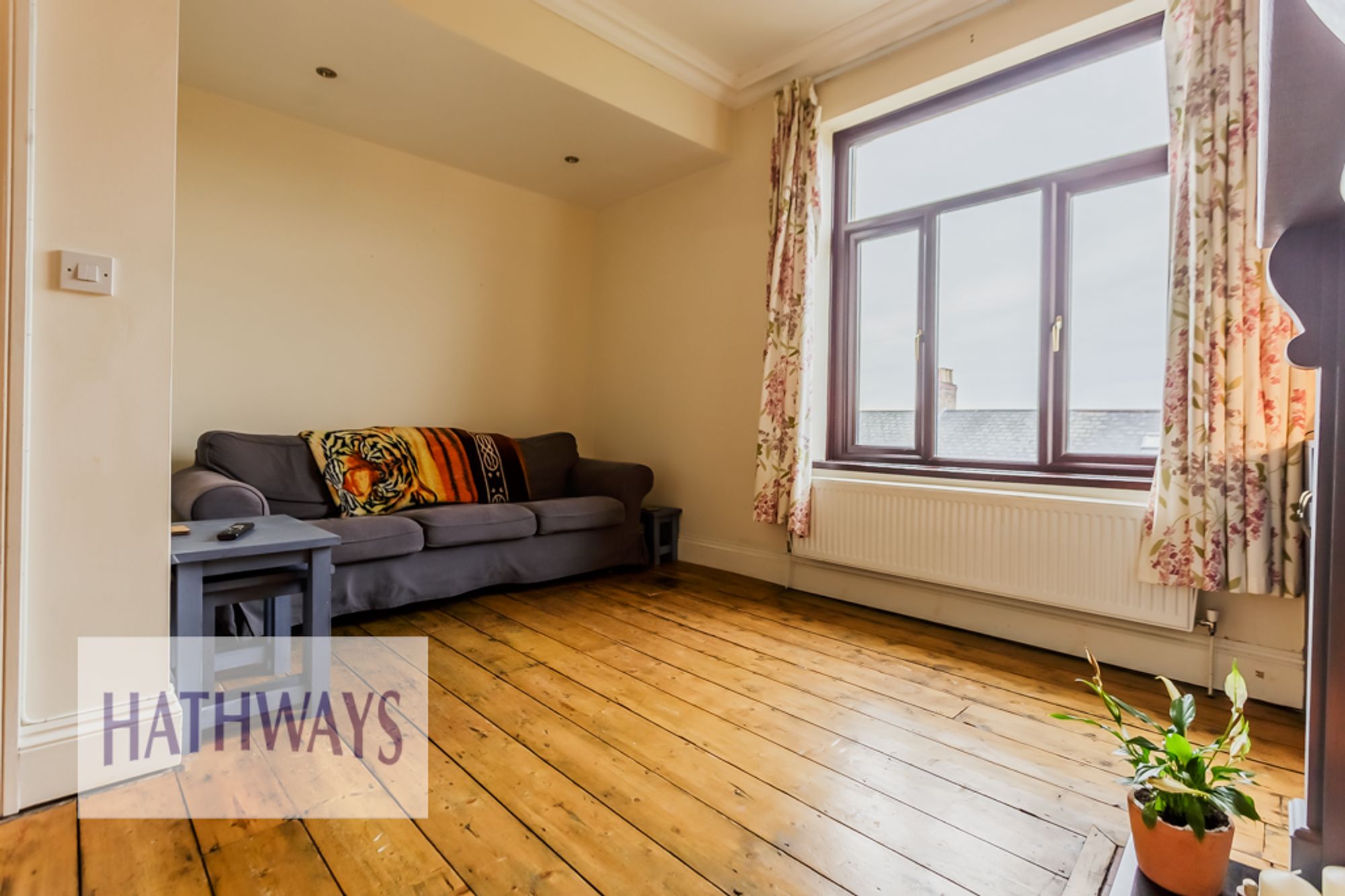 3 bed end of terrace house for sale in Jackson Place, Newport  - Property Image 12