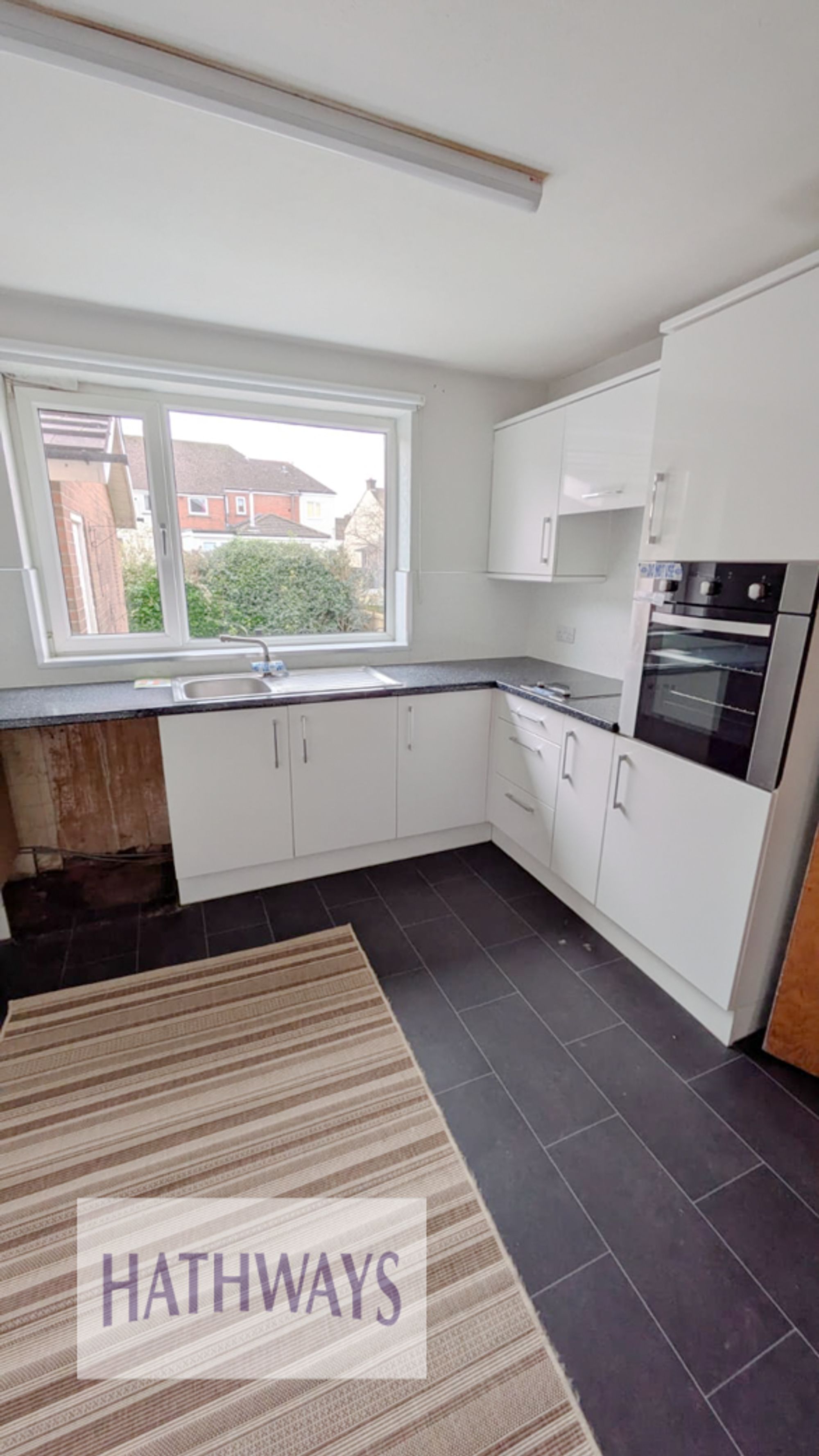 3 bed semi-detached house for sale in Hillcrest, Pontypool  - Property Image 7