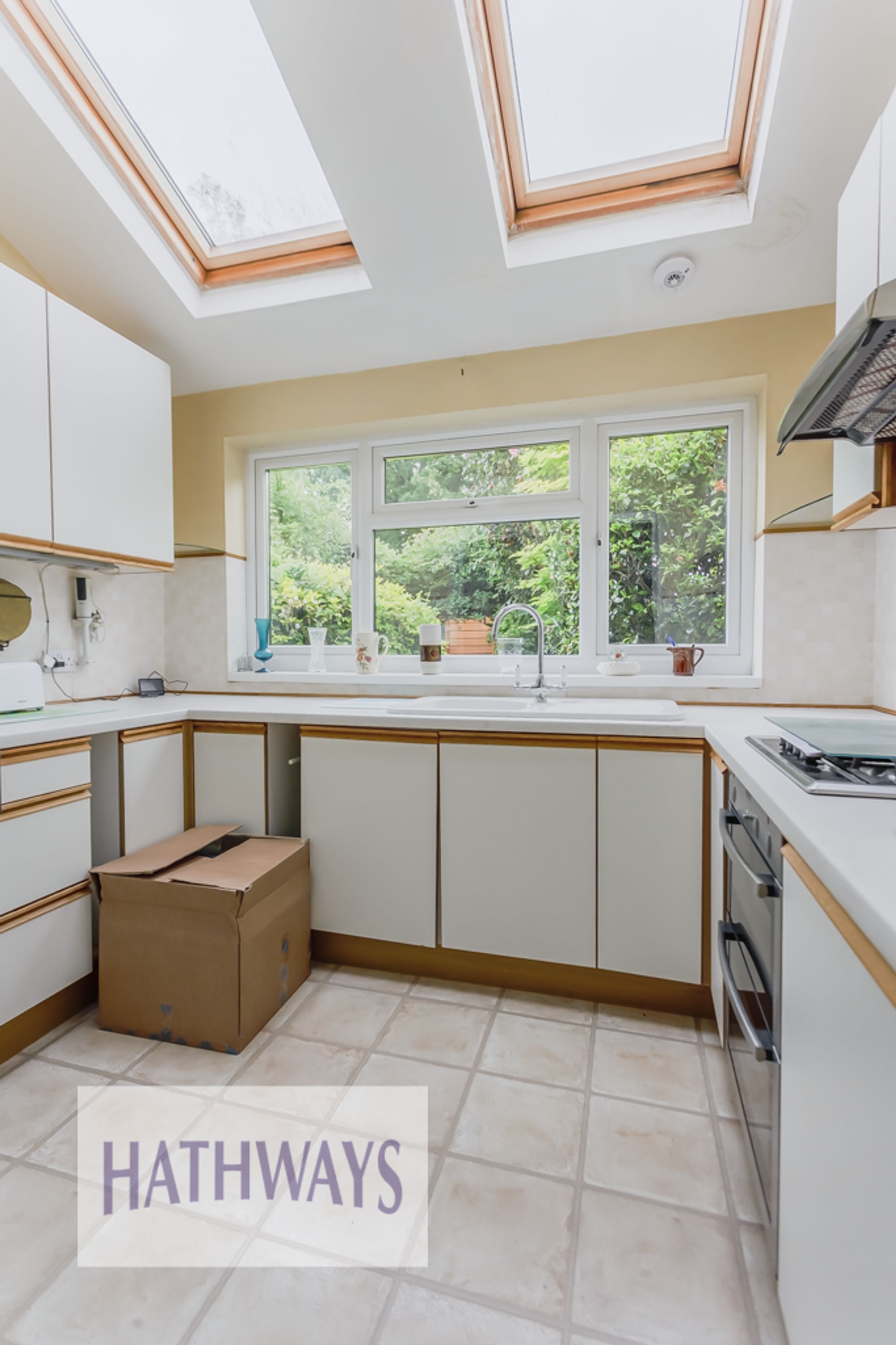 3 bed semi-detached house for sale in Wayfield Crescent, Cwmbran  - Property Image 14