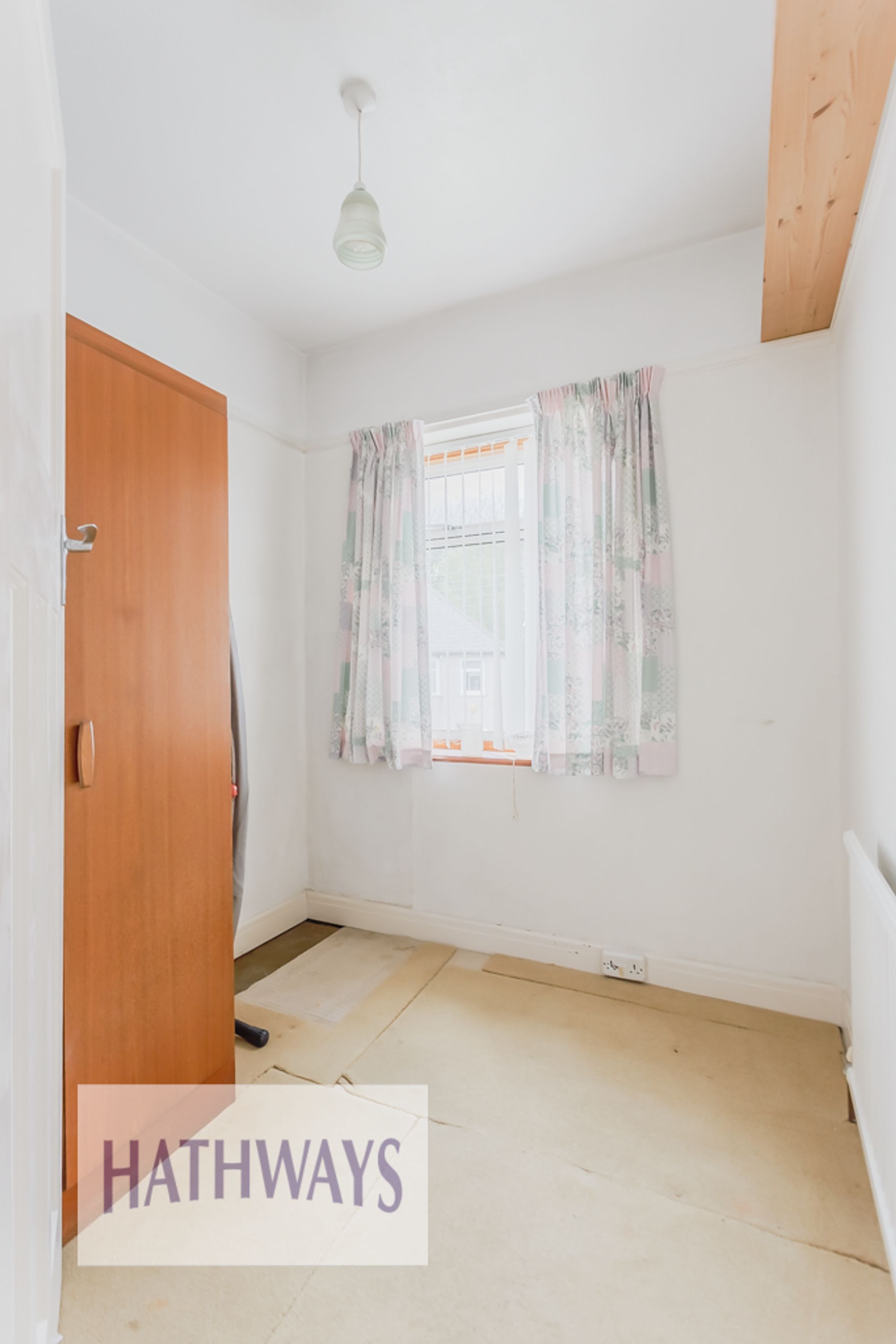 3 bed semi-detached house for sale in Wayfield Crescent, Cwmbran  - Property Image 27