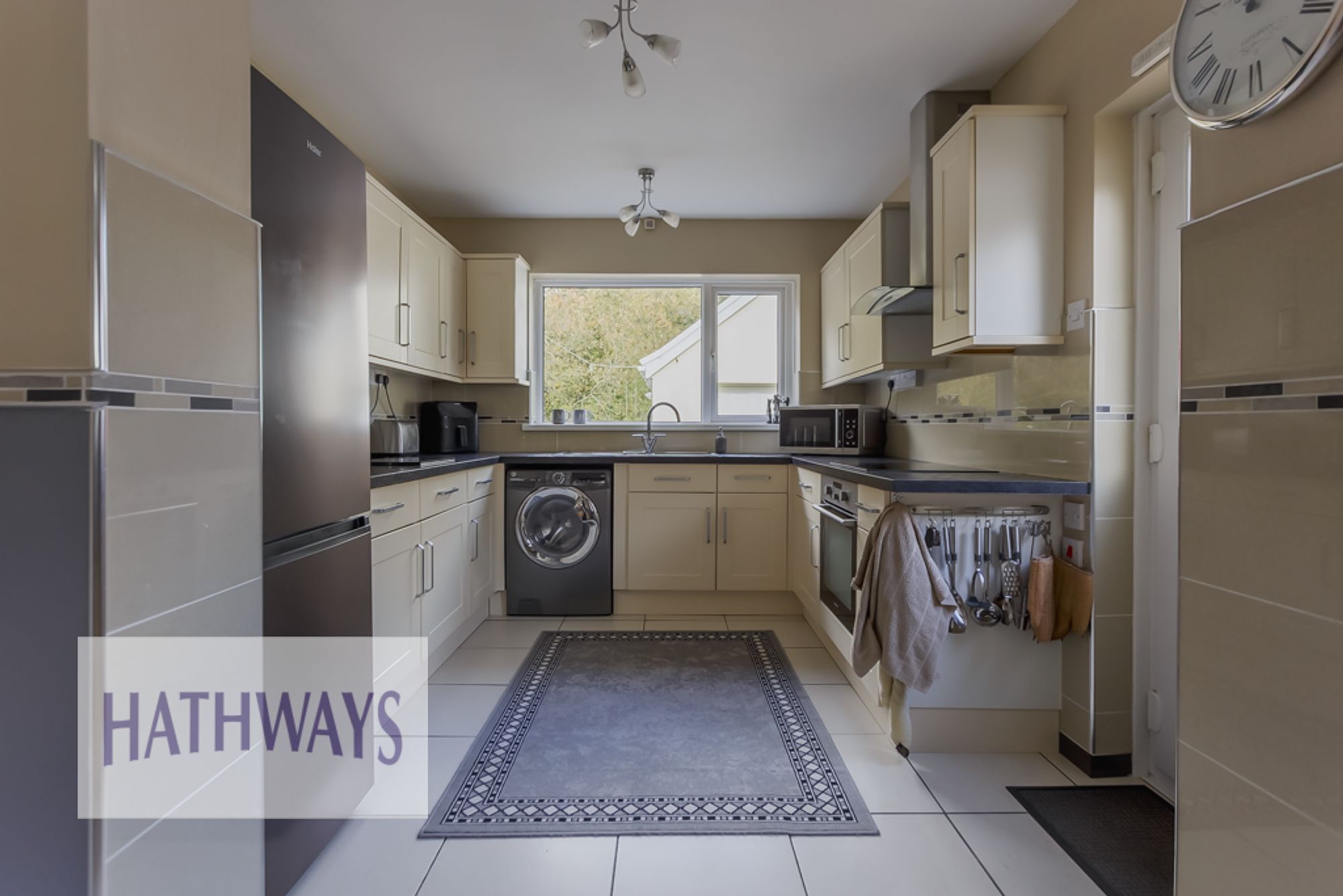2 bed semi-detached bungalow for sale in Heol Madoc, Pontypool 9