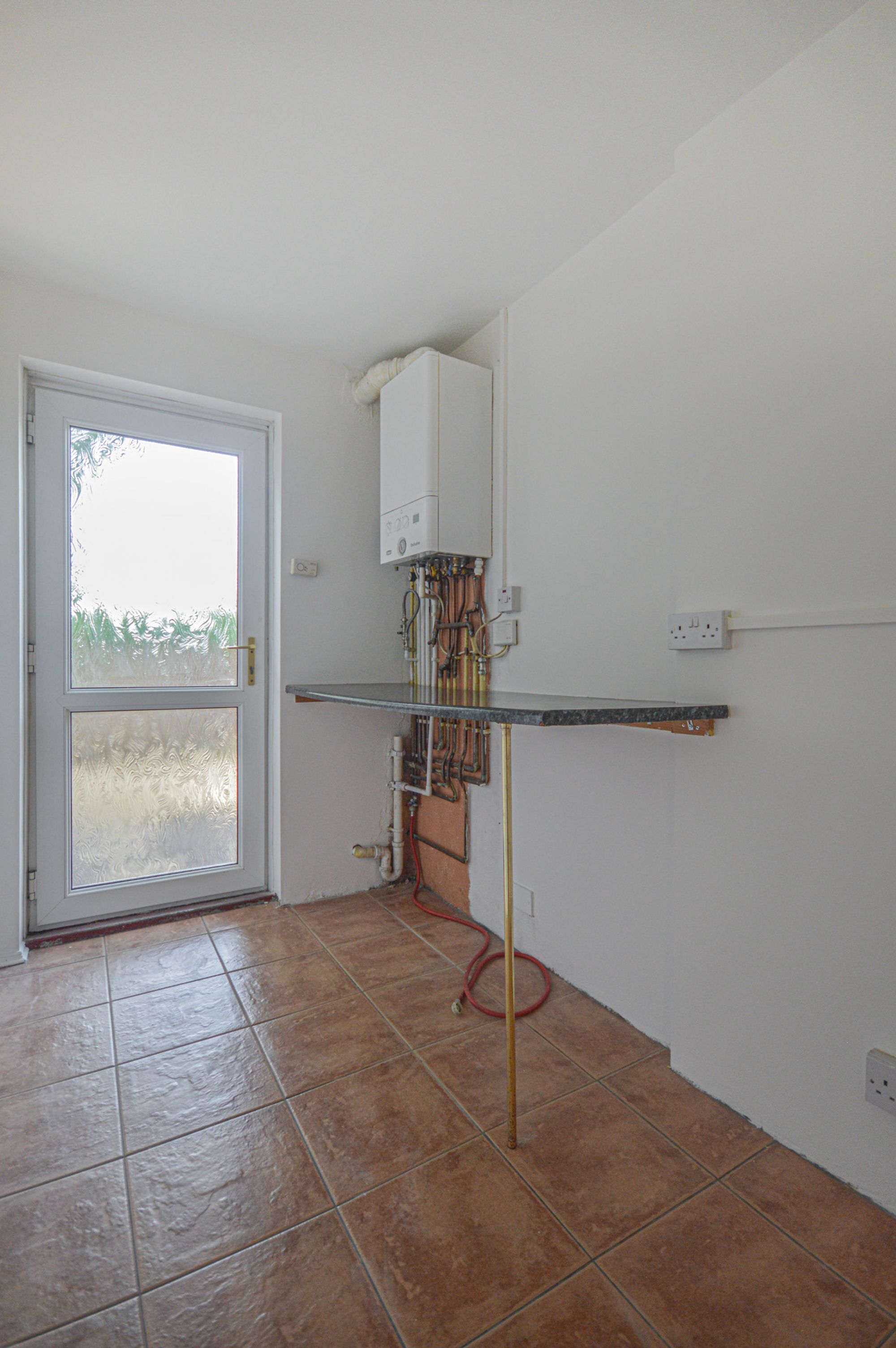 2 bed terraced house to rent in Steepfield, Cwmbran  - Property Image 9