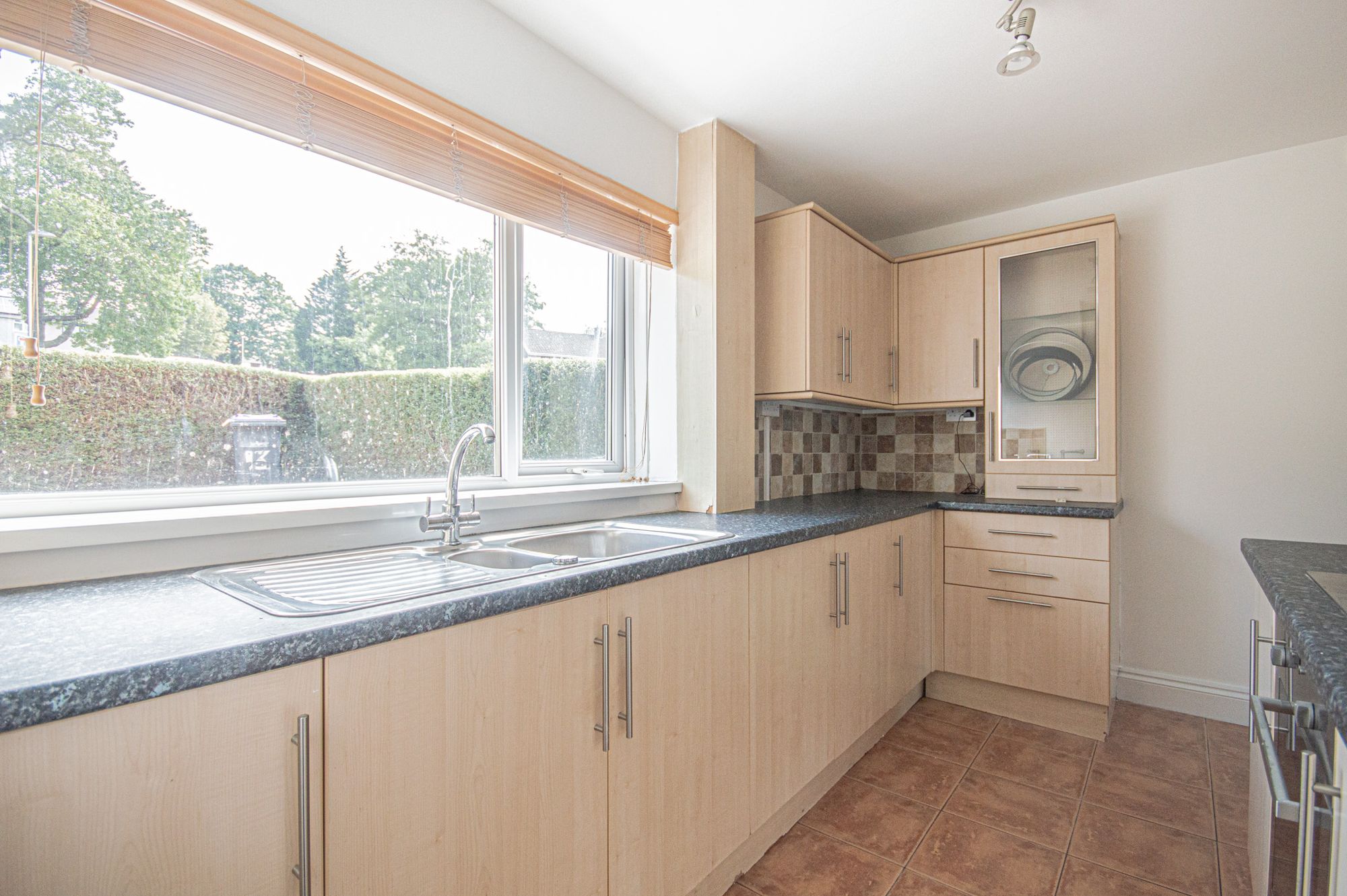 2 bed terraced house to rent in Steepfield, Cwmbran  - Property Image 5