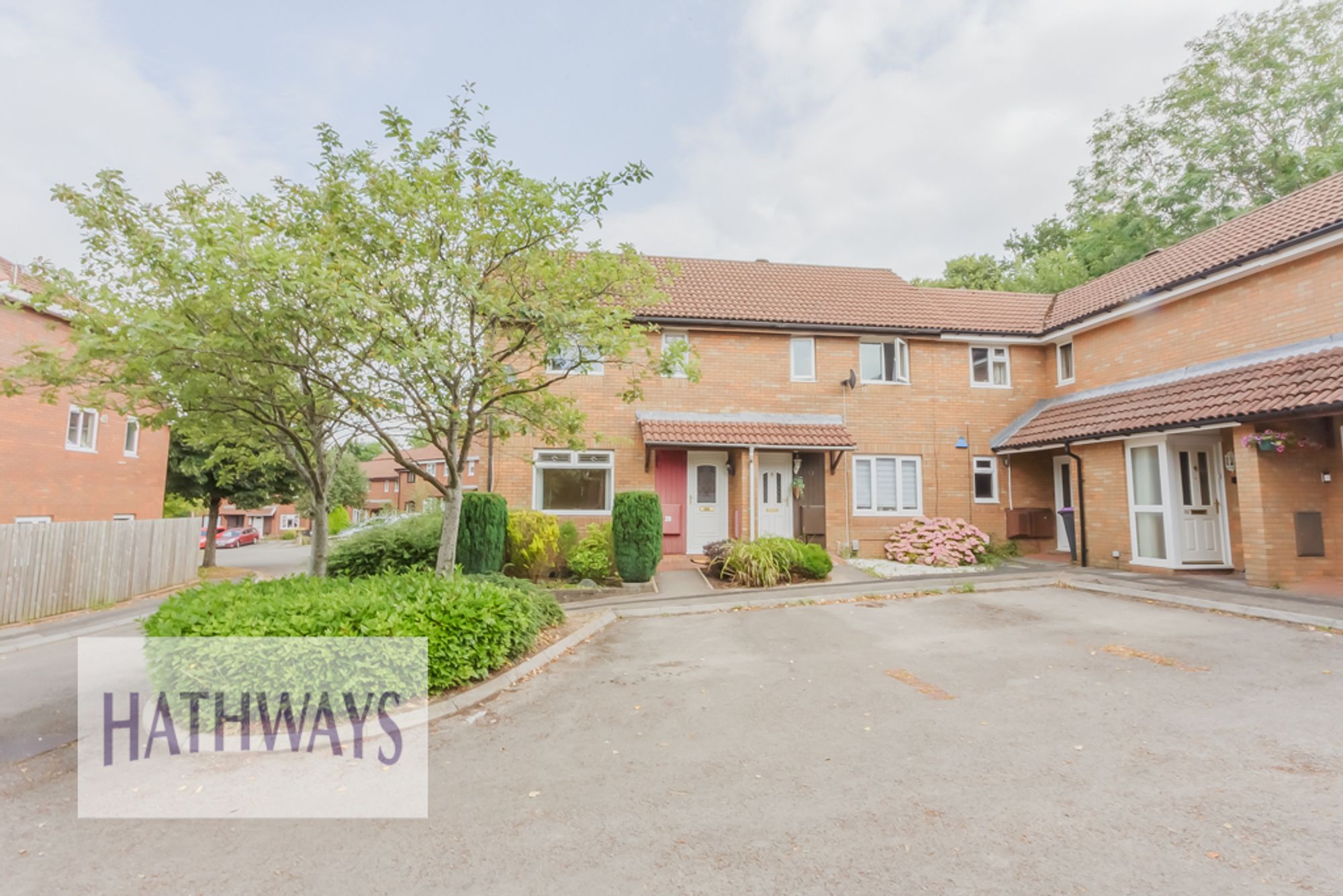 3 bed house for sale in Perthy Close, Cwmbran  - Property Image 1