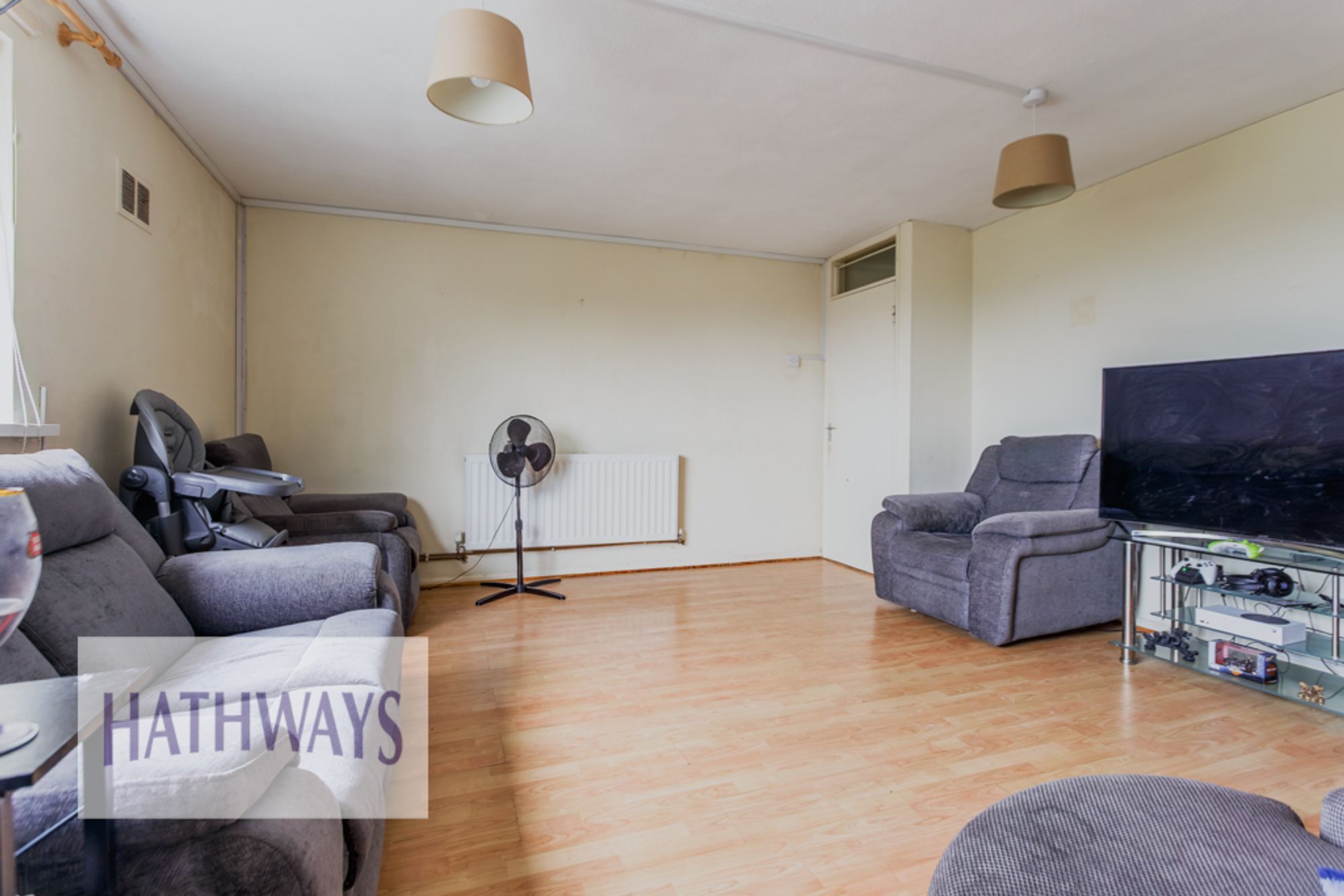 2 bed flat for sale in Kemys Fawr Close, Pontypool  - Property Image 8