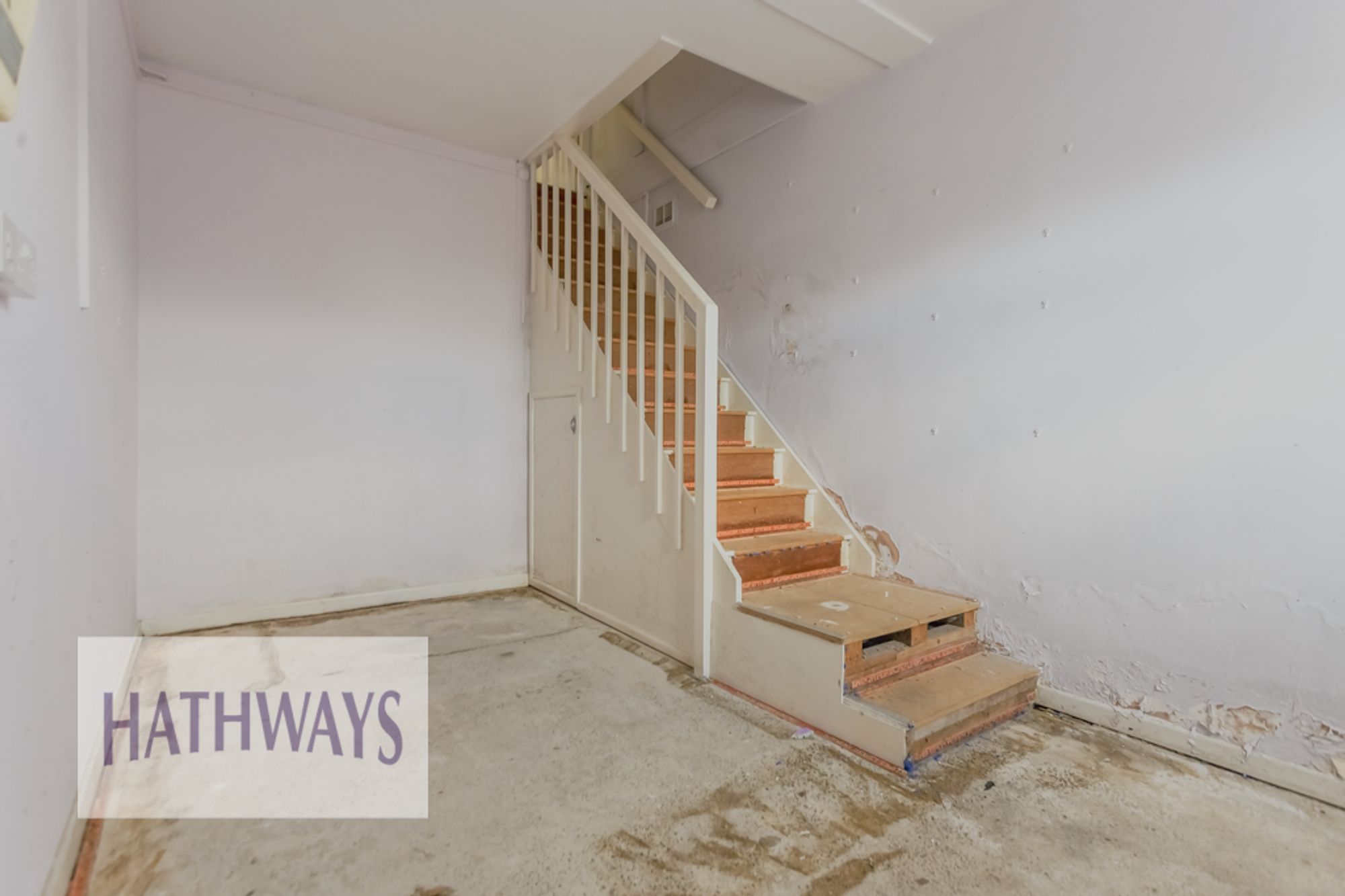 3 bed semi-detached house for sale in Brynheulog, Pontypool 13