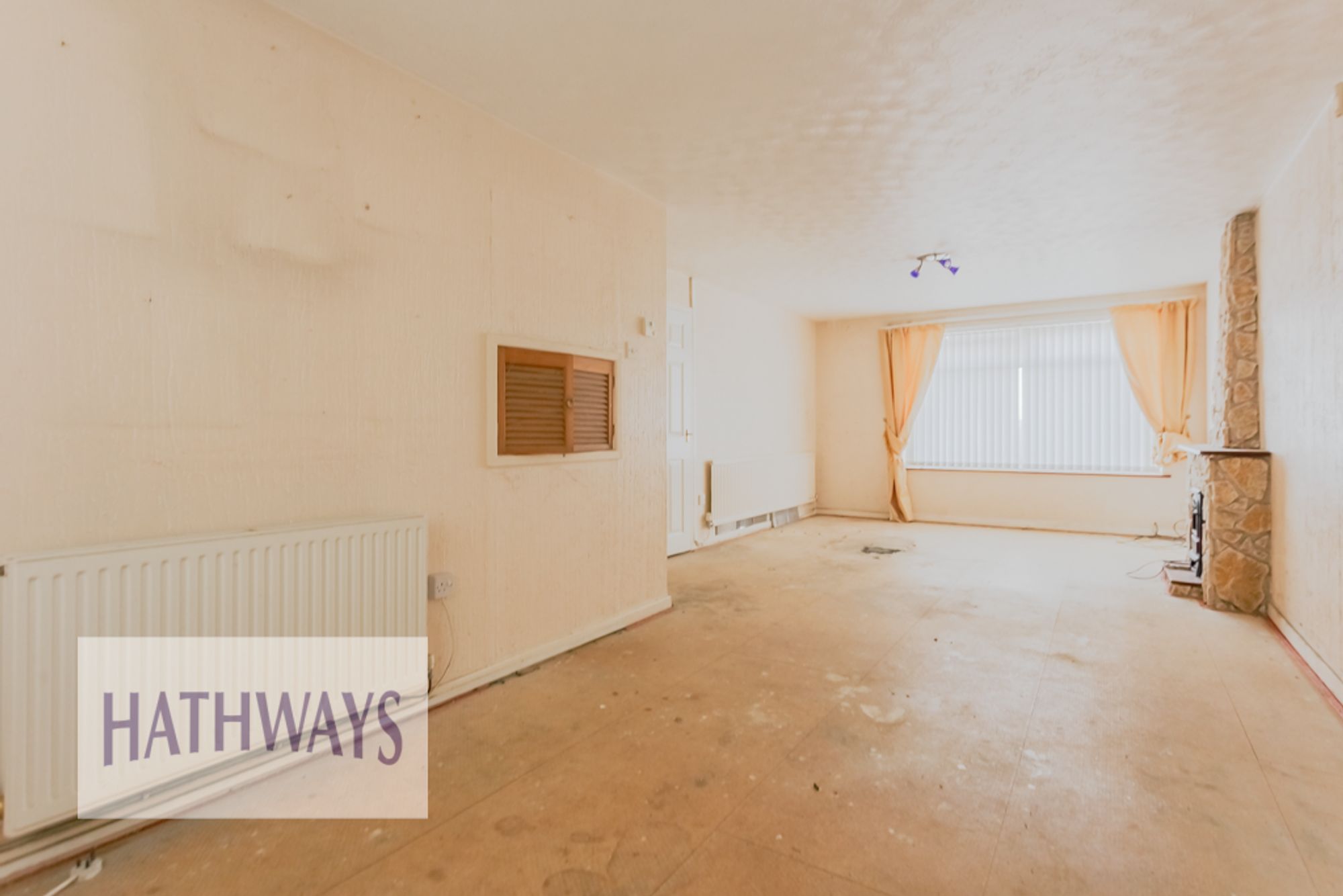 3 bed semi-detached house for sale in Brynheulog, Pontypool 6