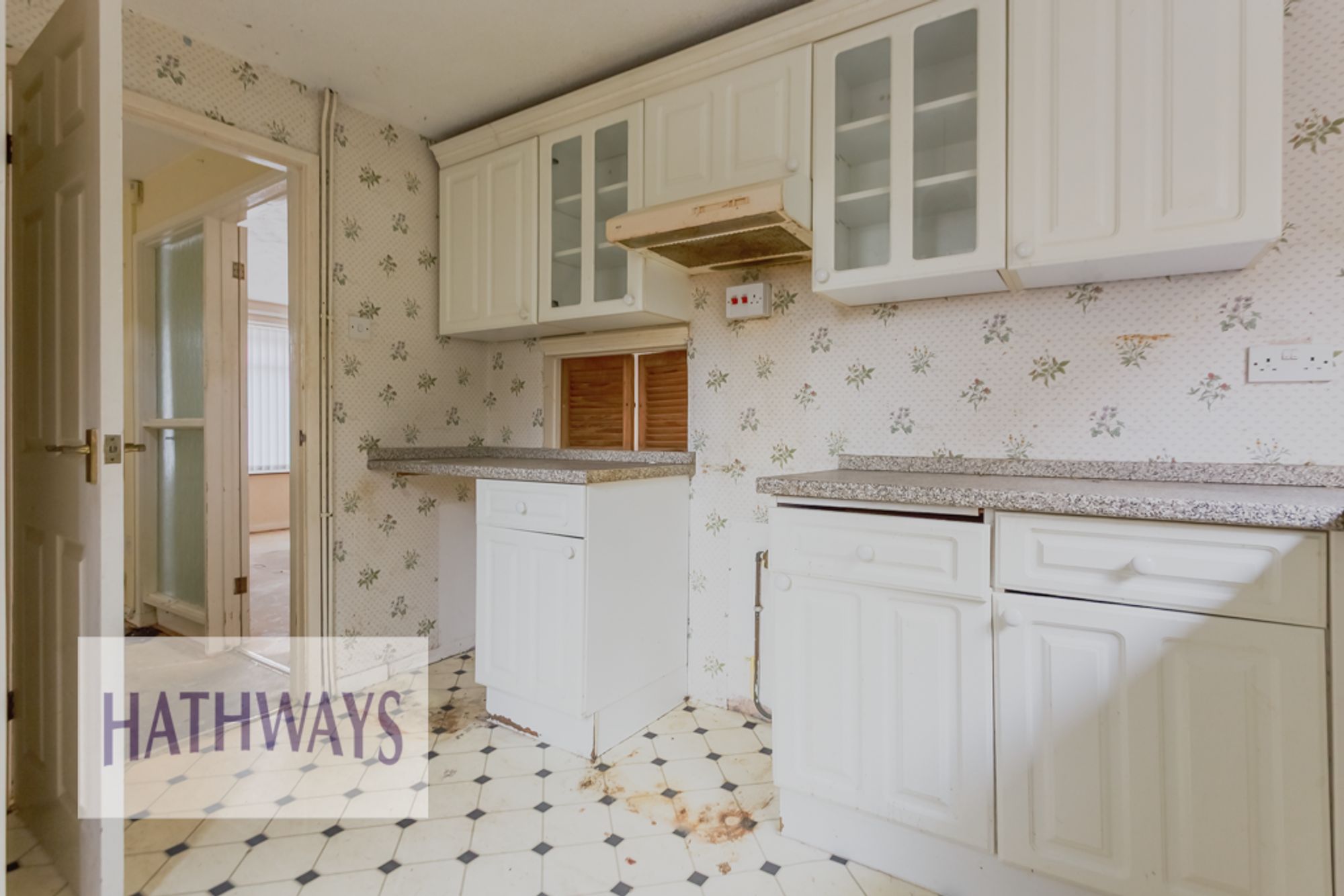 3 bed semi-detached house for sale in Brynheulog, Pontypool 9