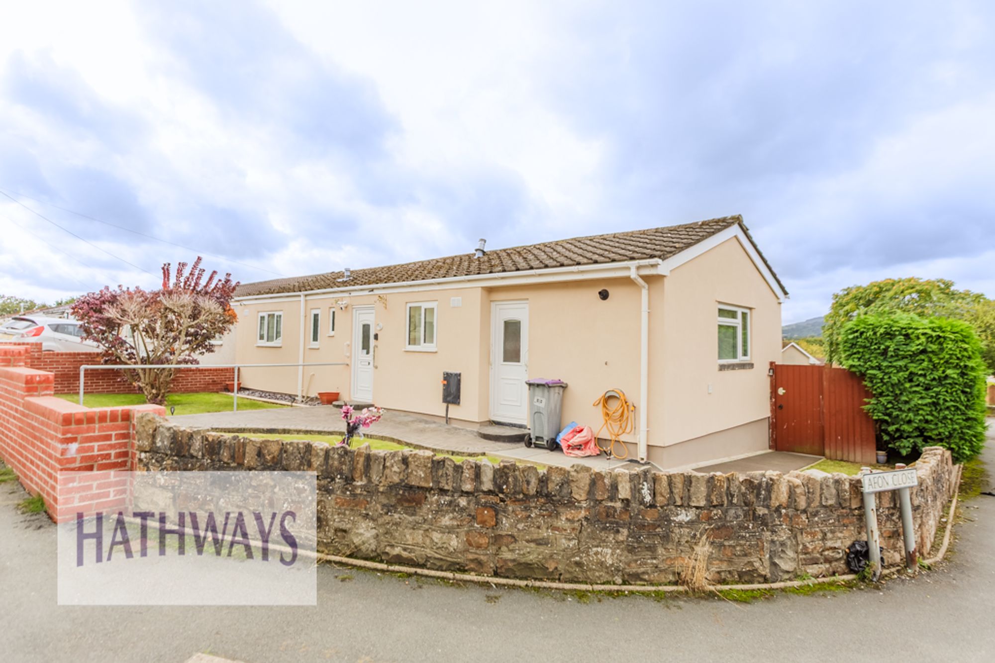 2 bed semi-detached bungalow for sale in Clairwain, Pontypool  - Property Image 3