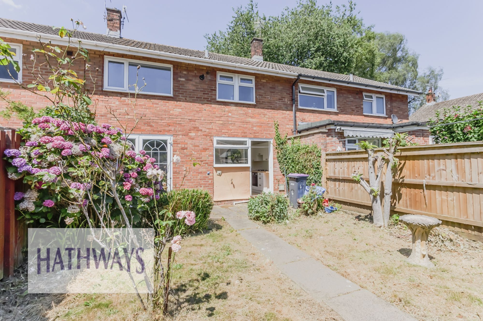 3 bed mid-terraced house to rent in Llyswen Walk, Cwmbran  - Property Image 32