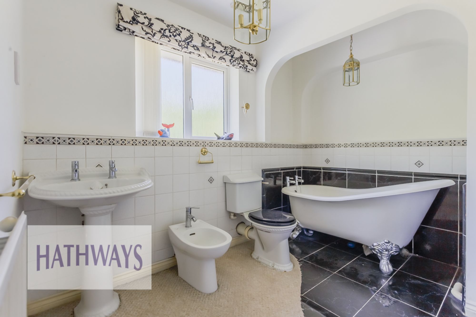 4 bed detached house for sale in Dorallt Close, Cwmbran  - Property Image 38
