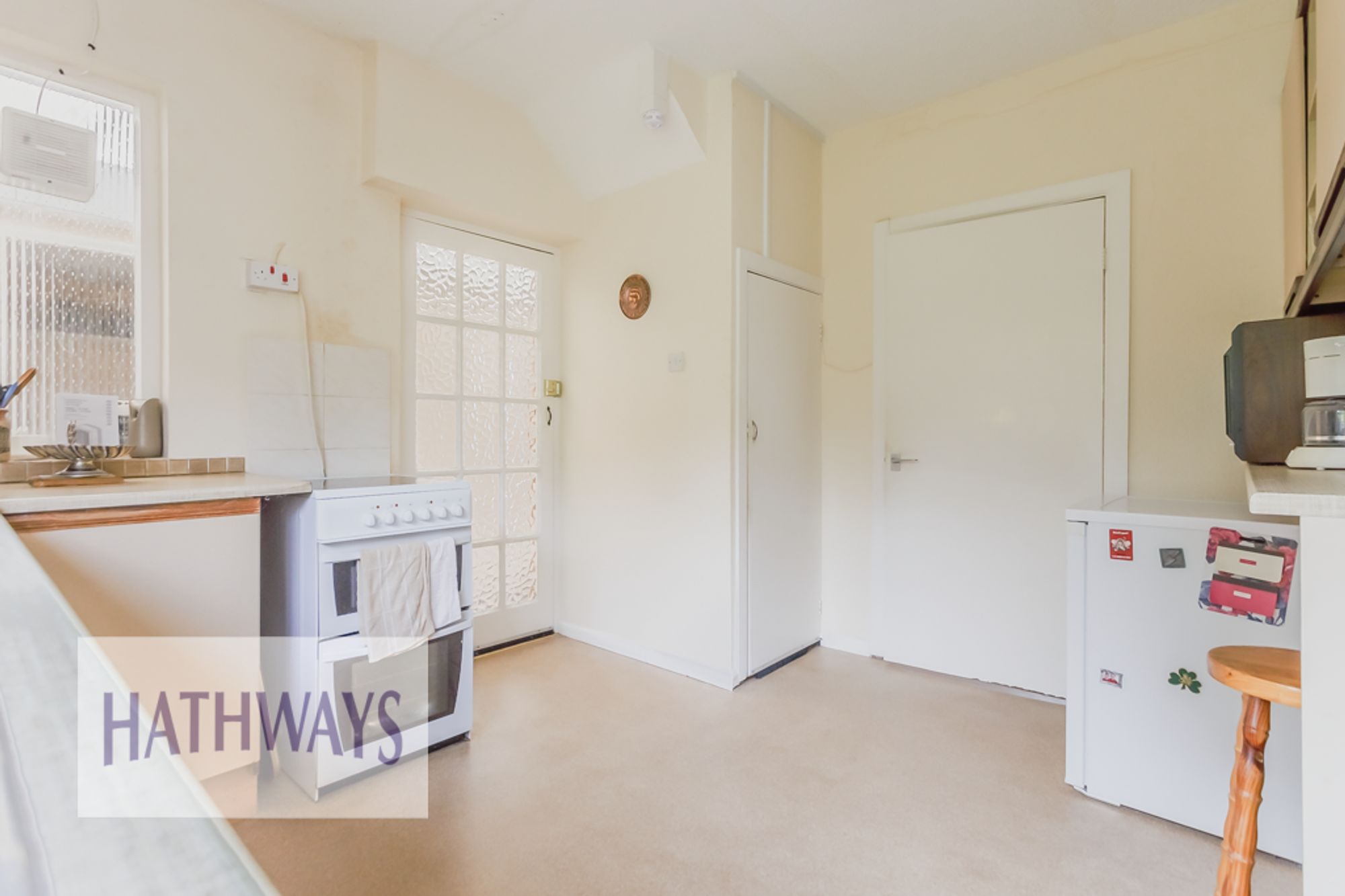 3 bed semi-detached house for sale in Upper Tennyson Road, Newport  - Property Image 9