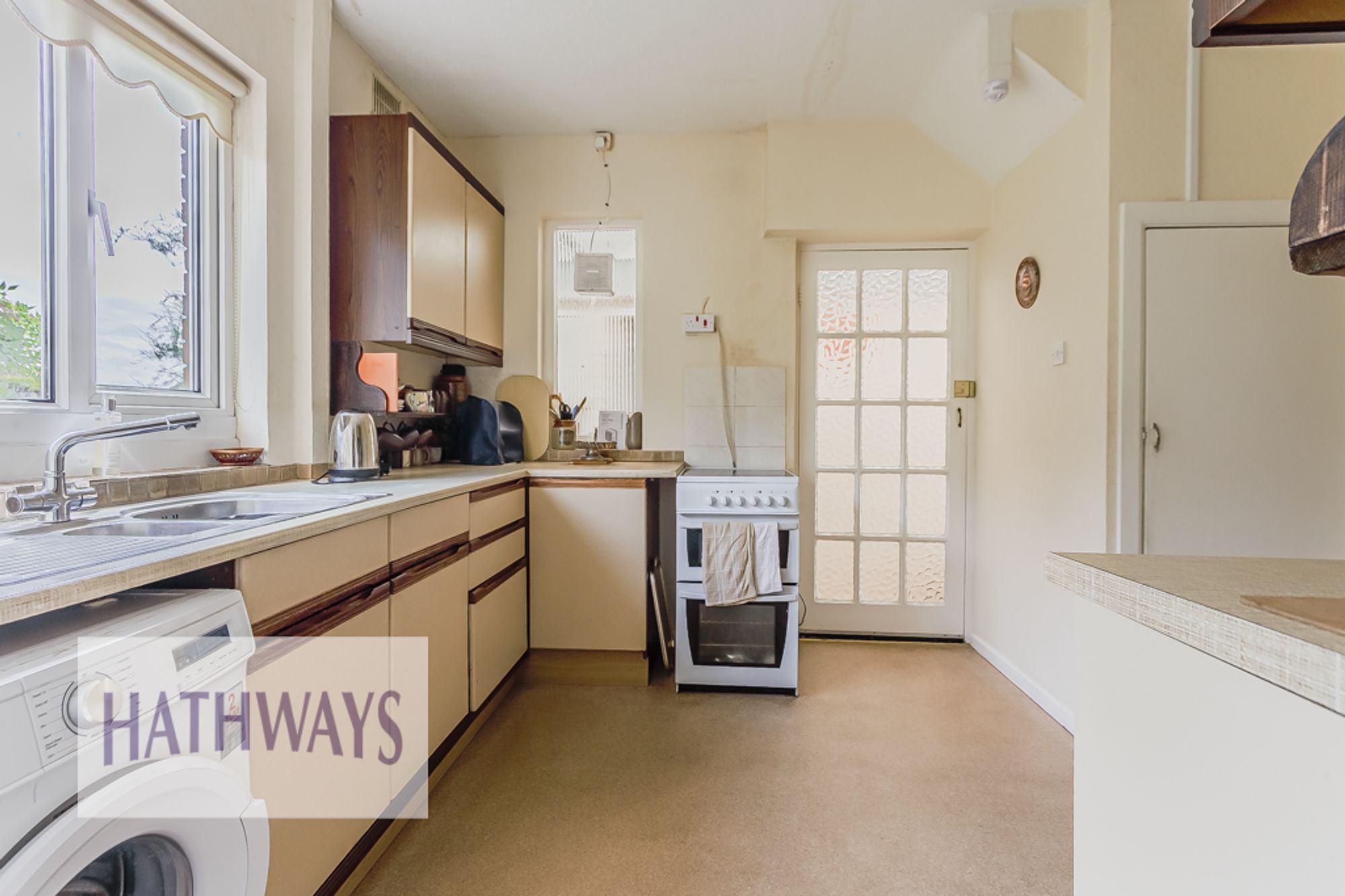 3 bed semi-detached house for sale in Upper Tennyson Road, Newport  - Property Image 8