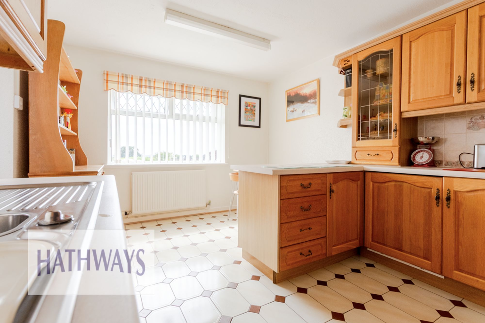 3 bed for sale in Brunel Road, Cwmbran  - Property Image 20